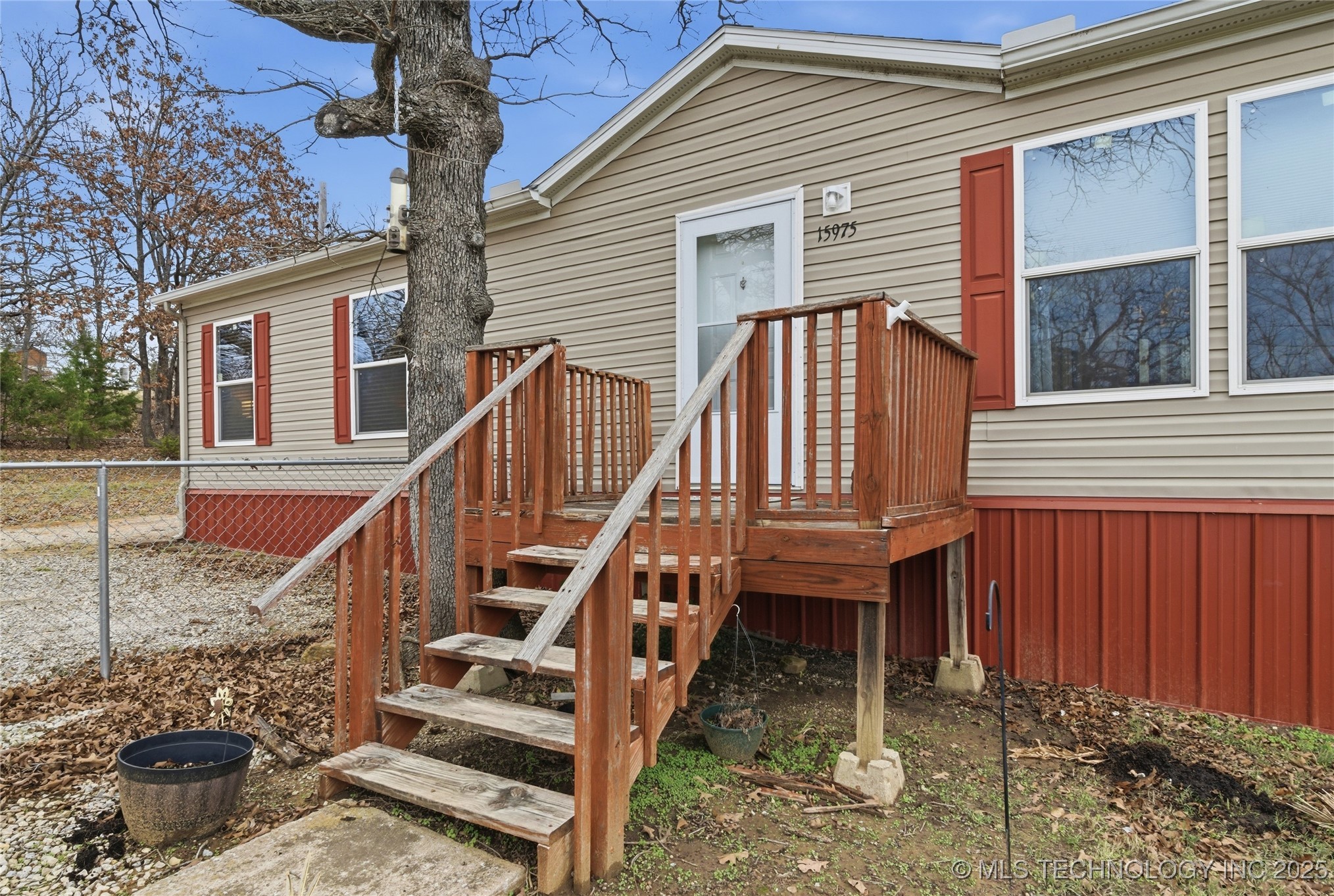 15975 S 187th West Avenue Property Photo 2