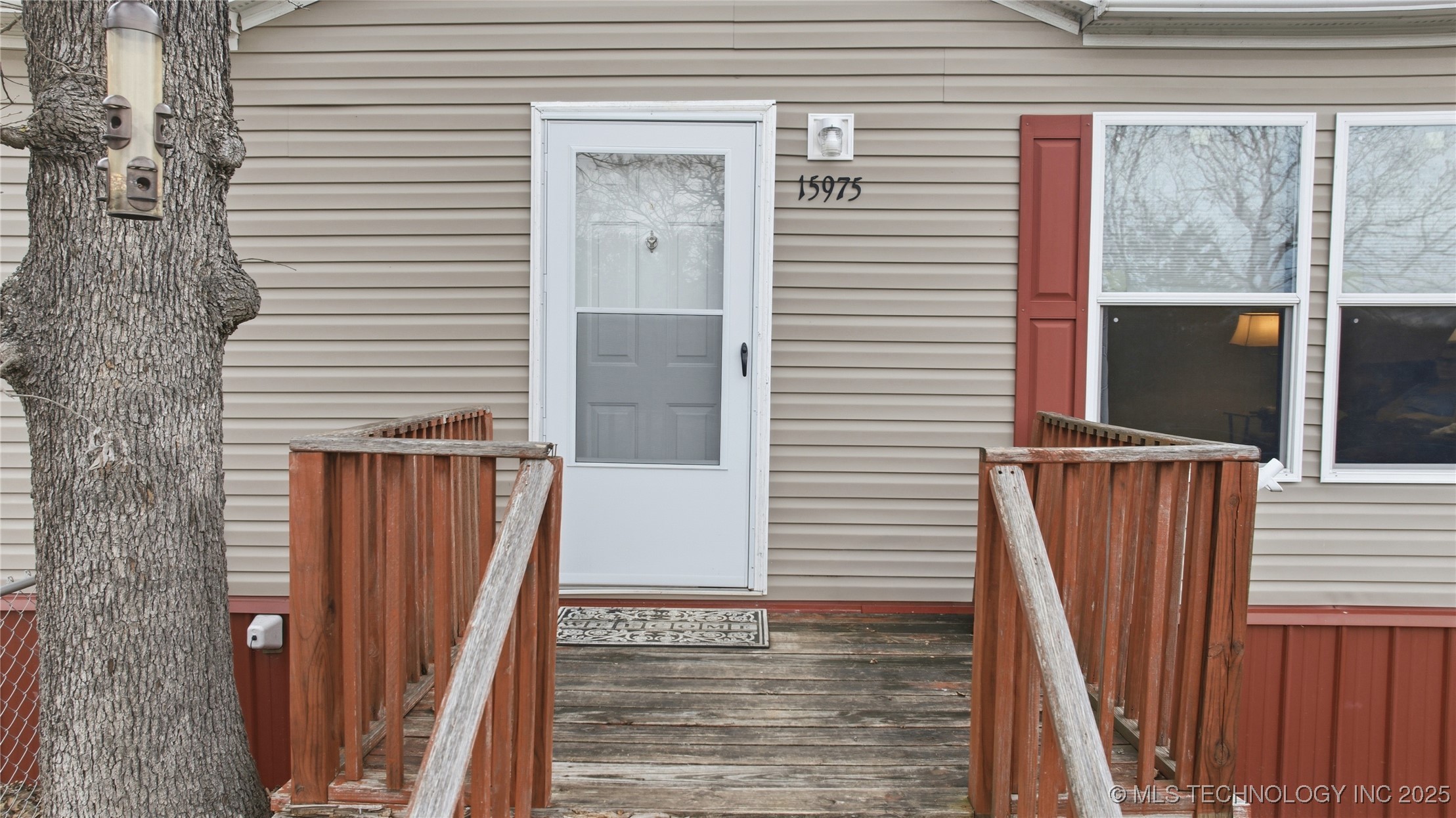 15975 S 187th West Avenue Property Photo 3