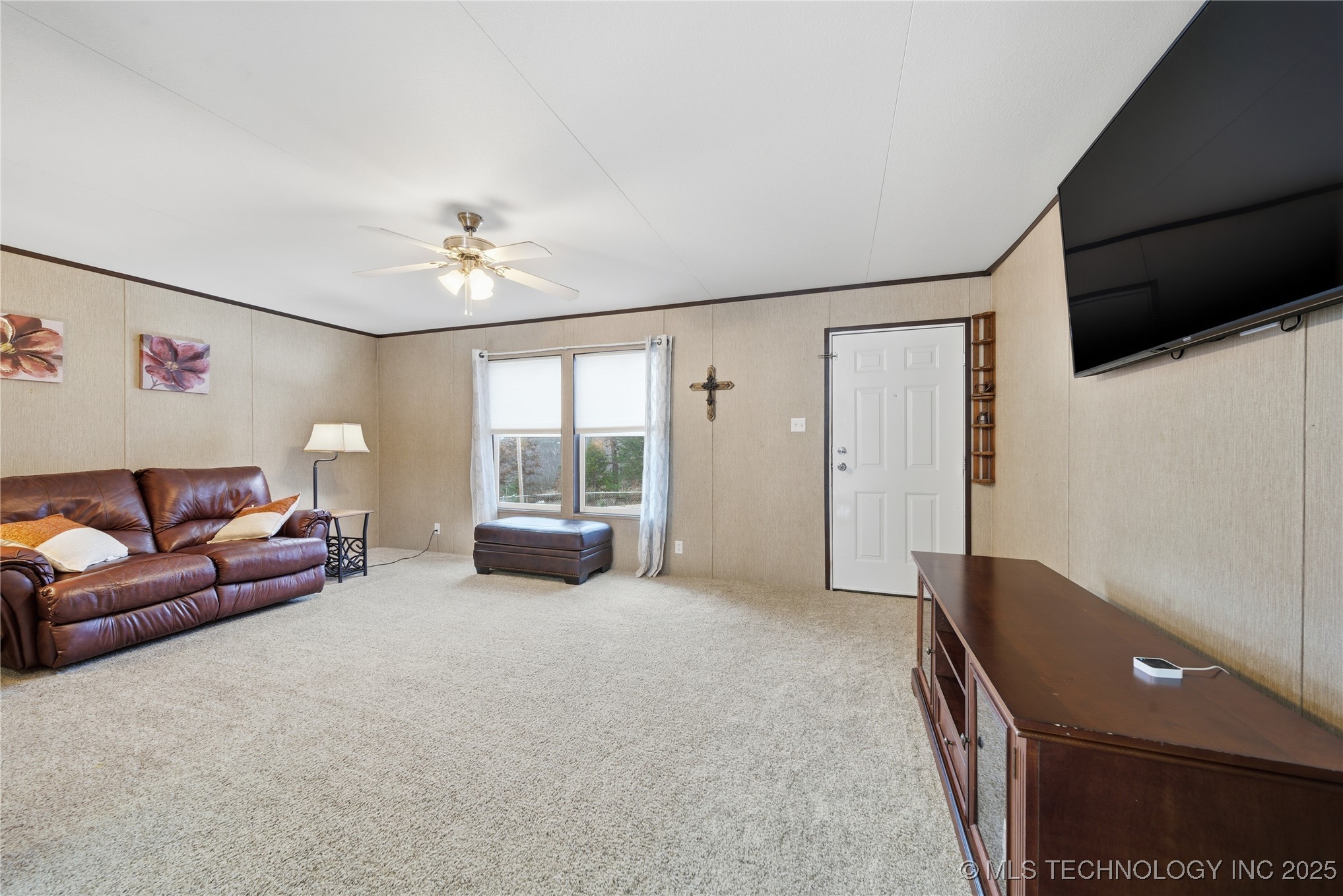 15975 S 187th West Avenue Property Photo 5