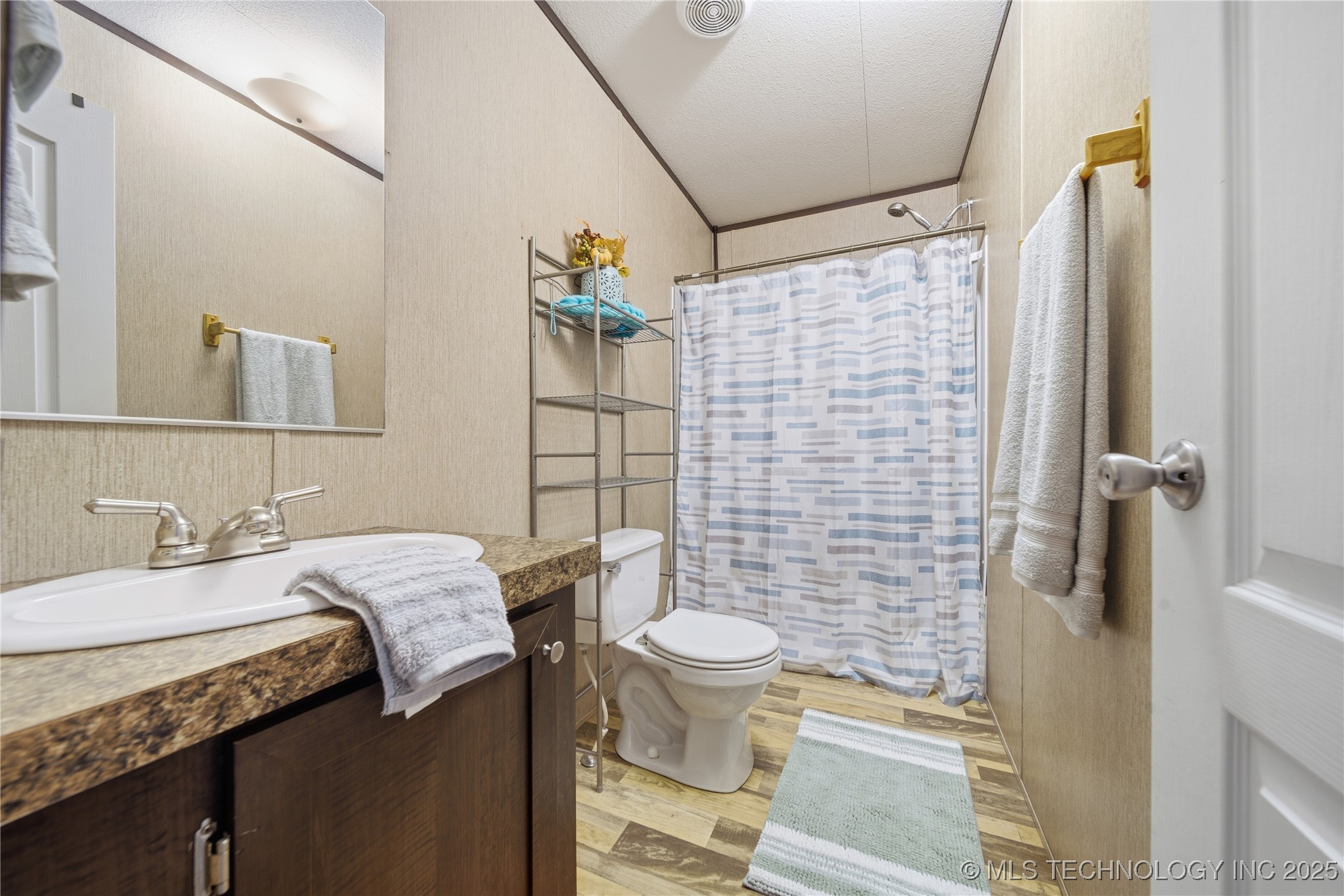 15975 S 187th West Avenue Property Photo 23