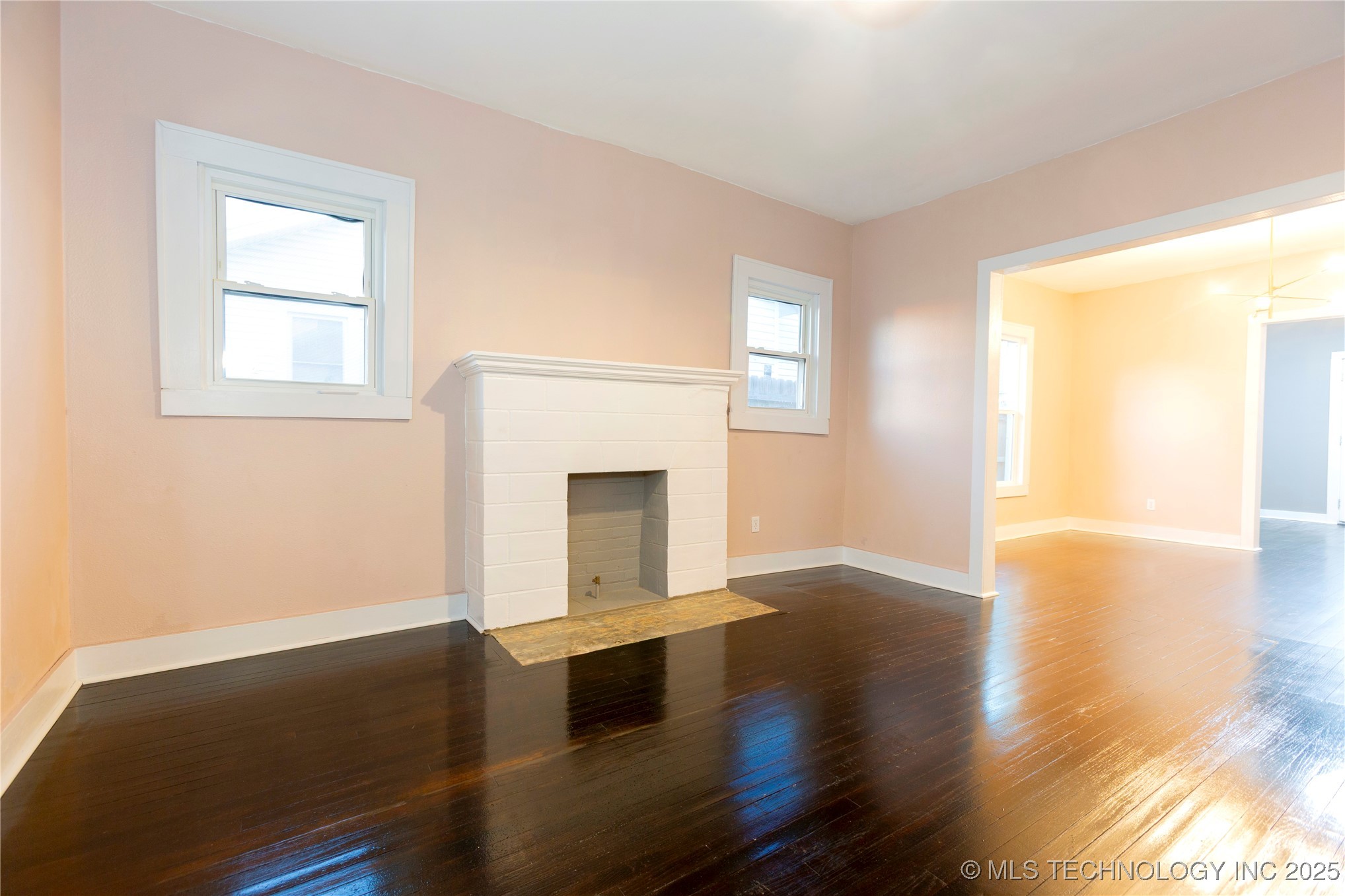 415 E Seneca Property Photo 4