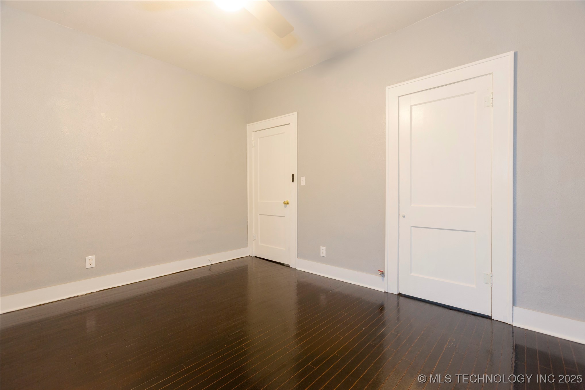 415 E Seneca Property Photo 16