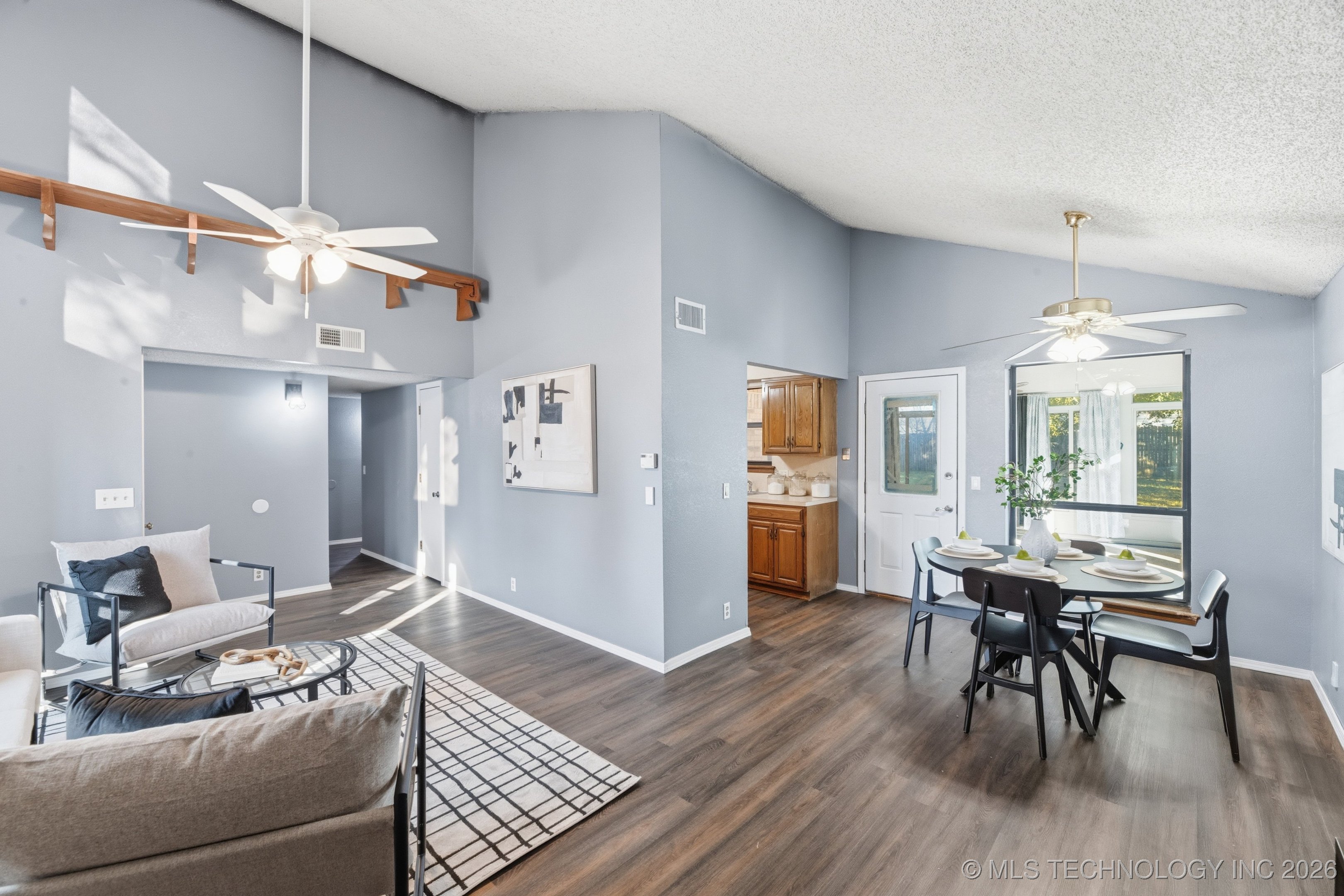 11201 E 98th Street North Property Photo 5