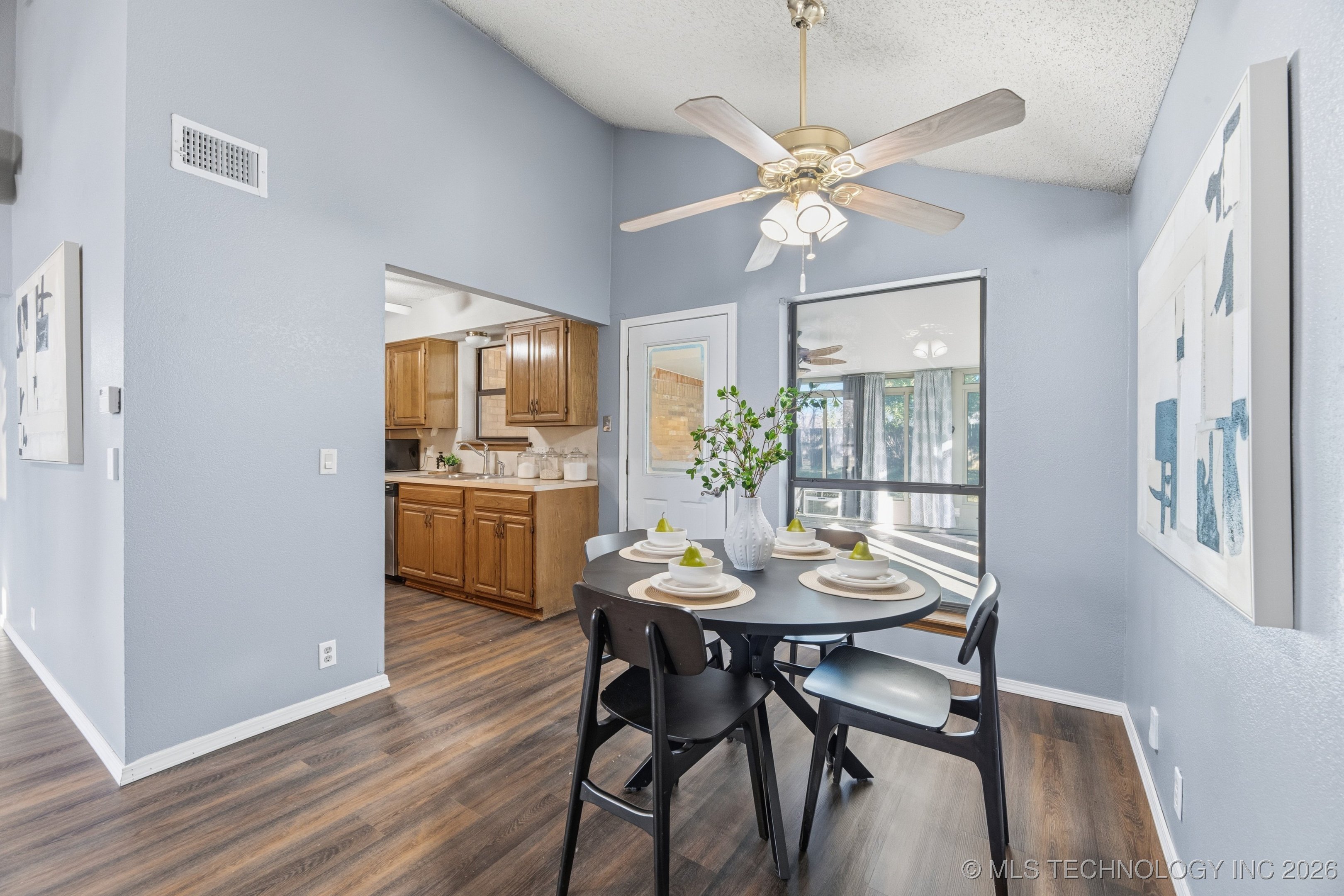 11201 E 98th Street North Property Photo 8