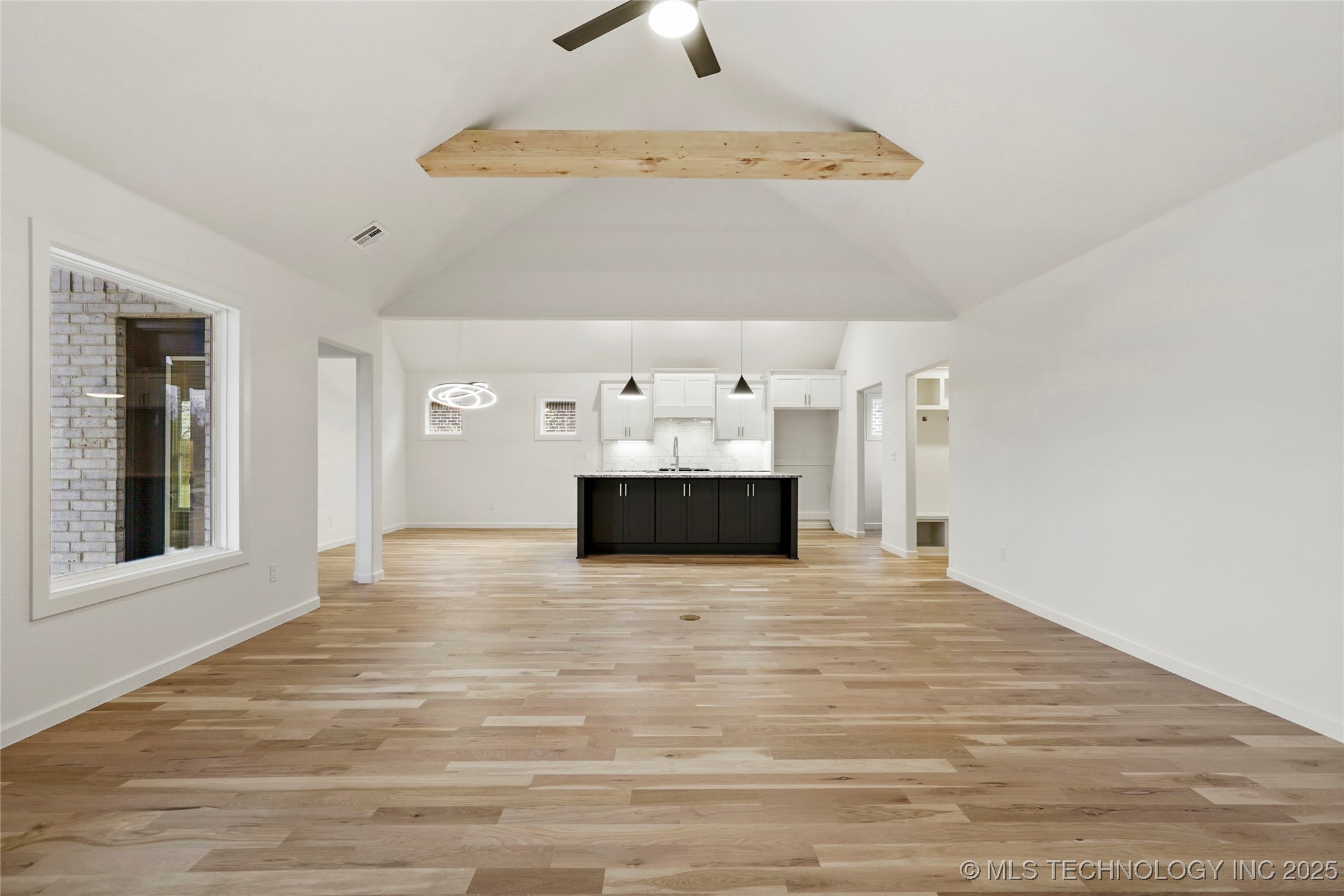 10611 S 233rd East Avenue Property Photo 5