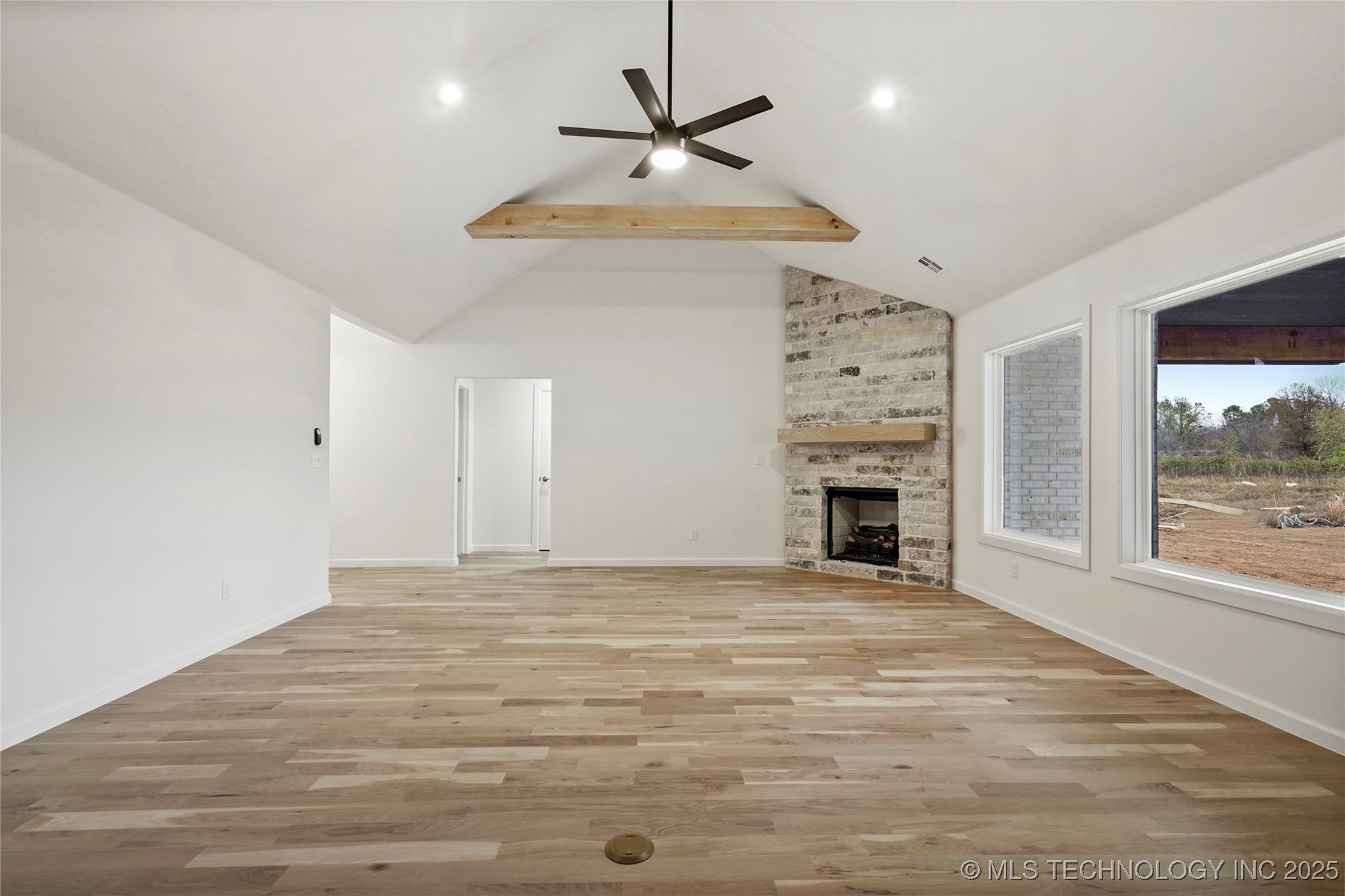 10611 S 233rd East Avenue Property Photo 6