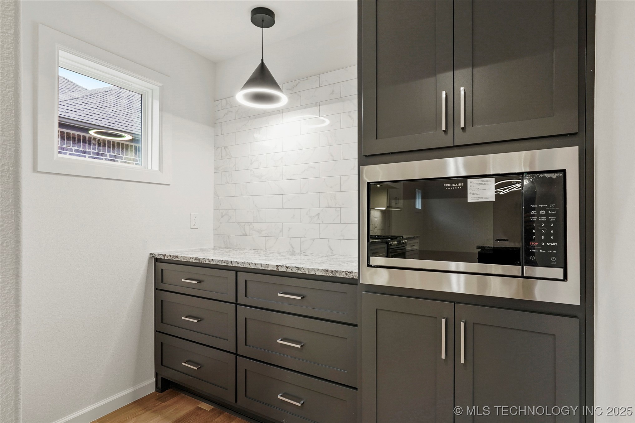 10611 S 233rd East Avenue Property Photo 13