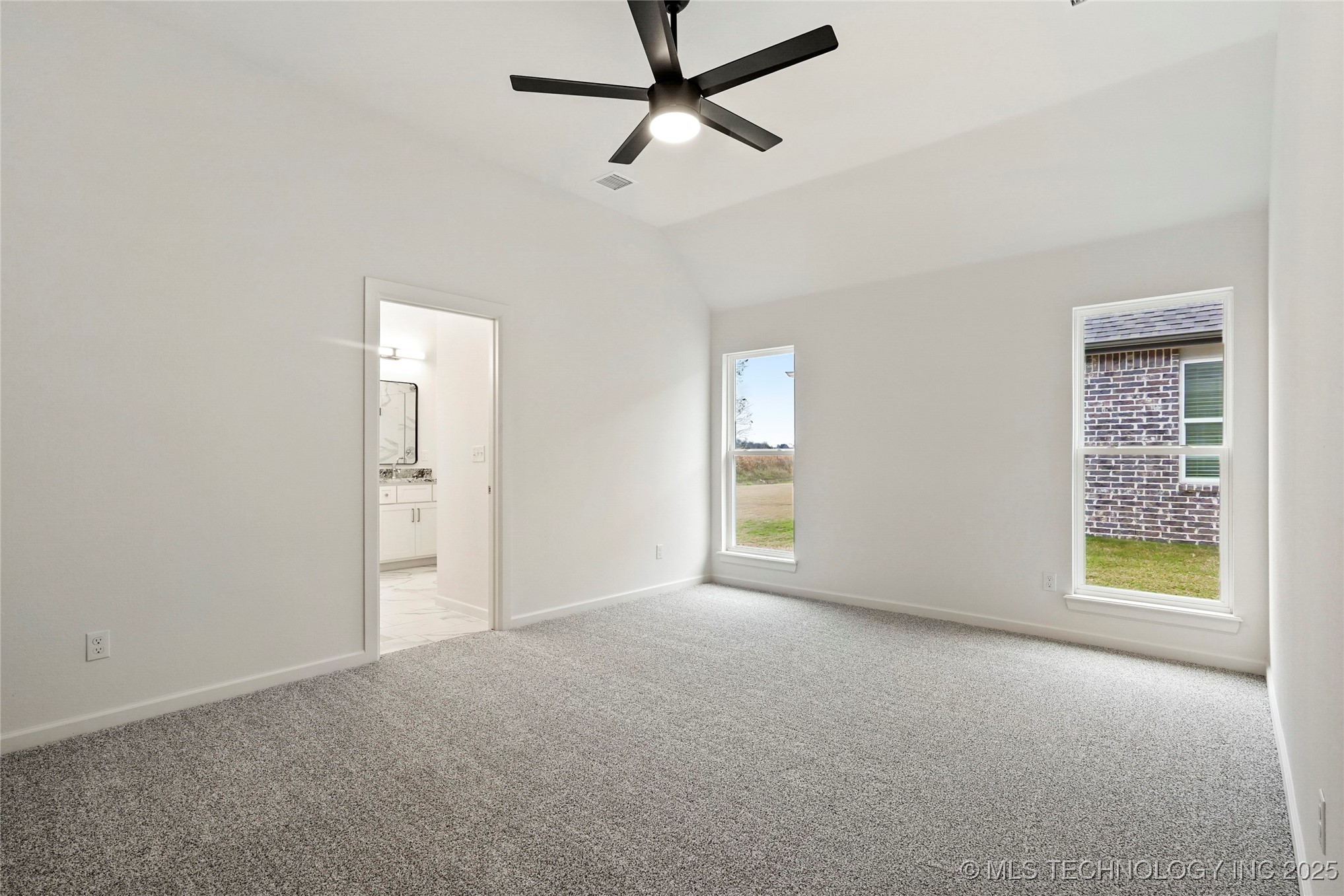 10611 S 233rd East Avenue Property Photo 14