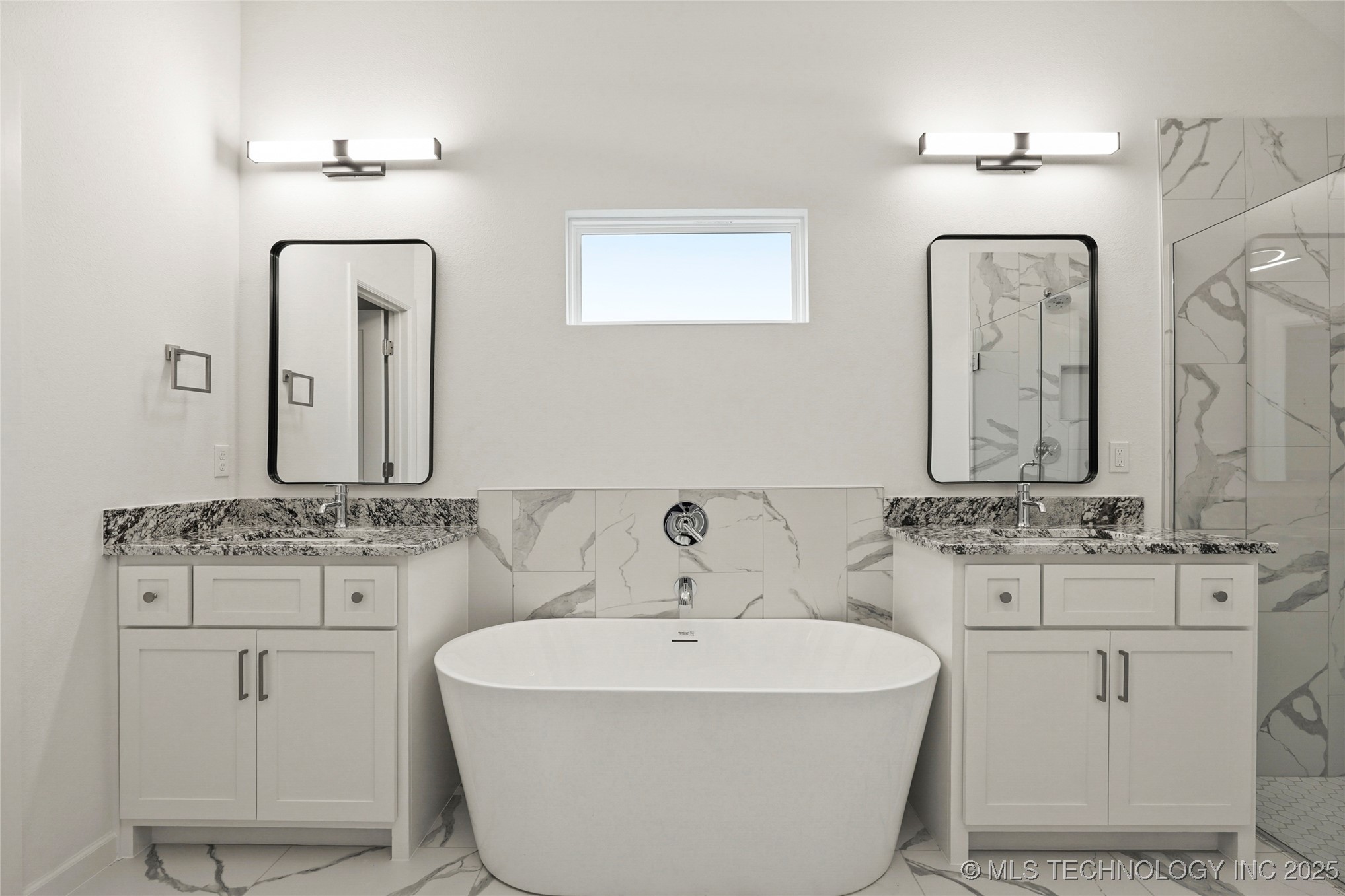 10611 S 233rd East Avenue Property Photo 16