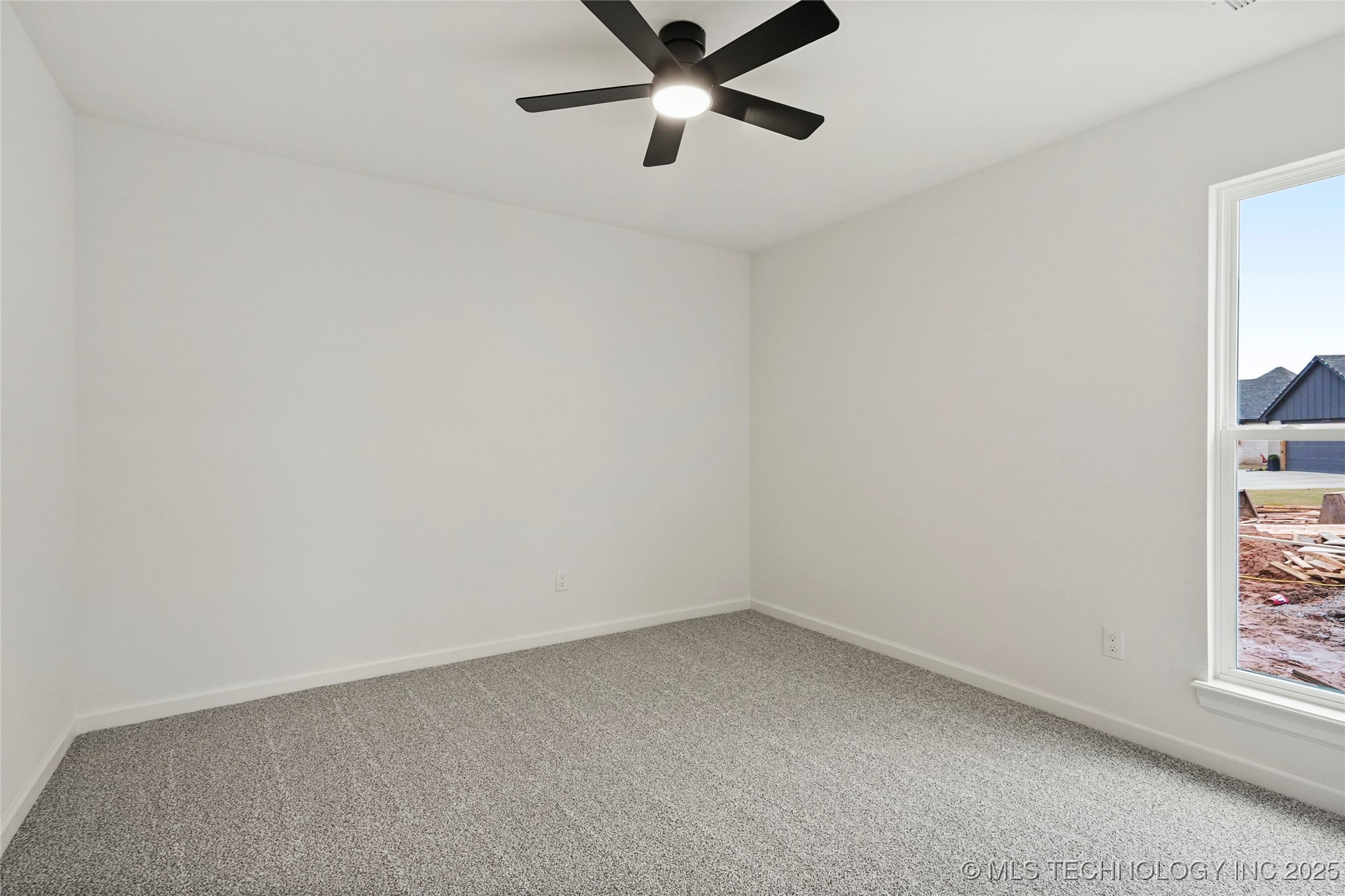 10611 S 233rd East Avenue Property Photo 19