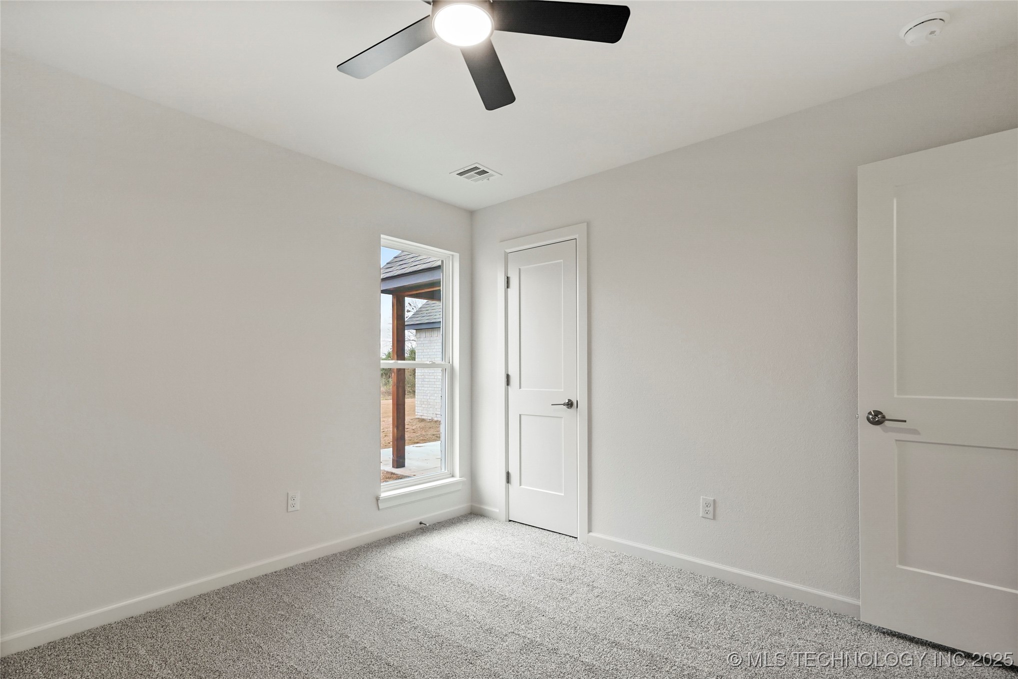 10611 S 233rd East Avenue Property Photo 22