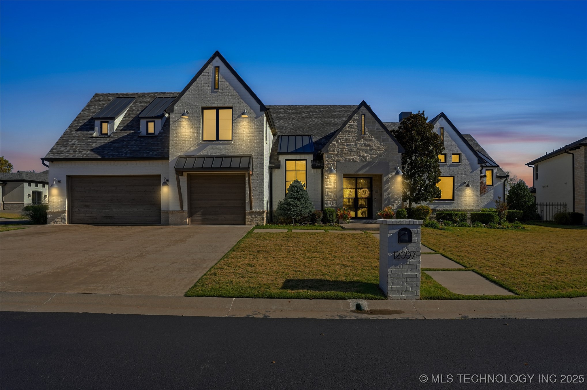 12007 S Kingston Place Property Photo 1