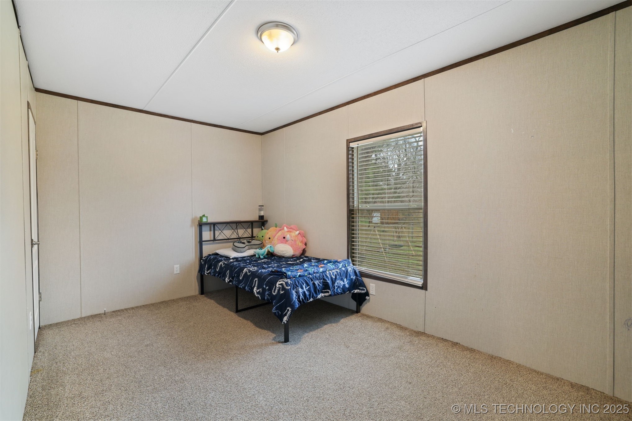 309 N 3rd Property Photo 9