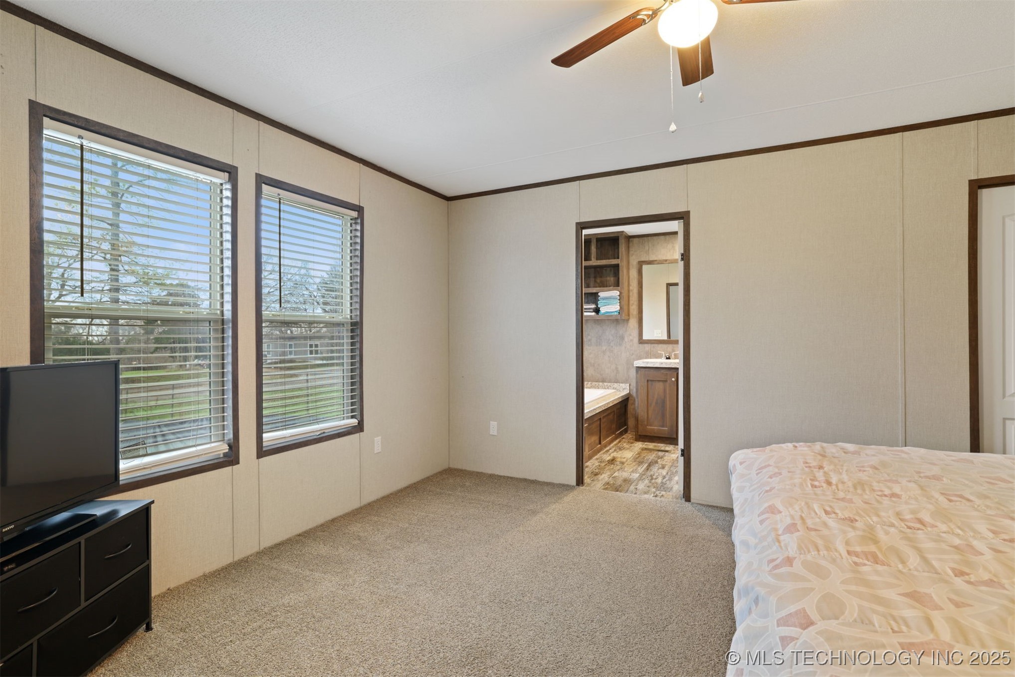 309 N 3rd Property Photo 17