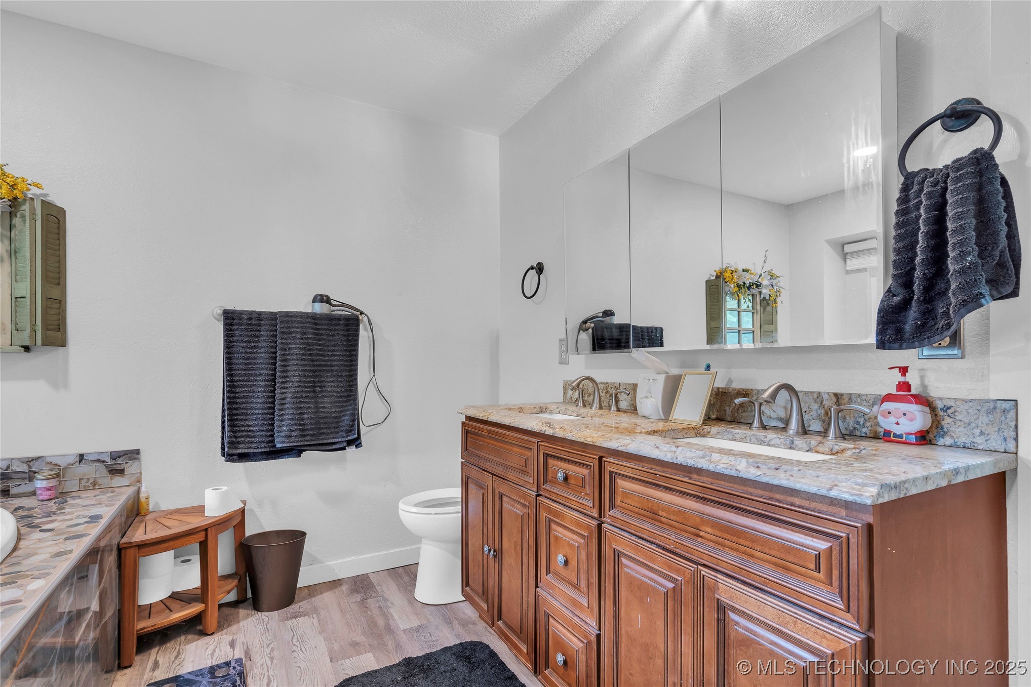 30 Peach Street Property Photo 25