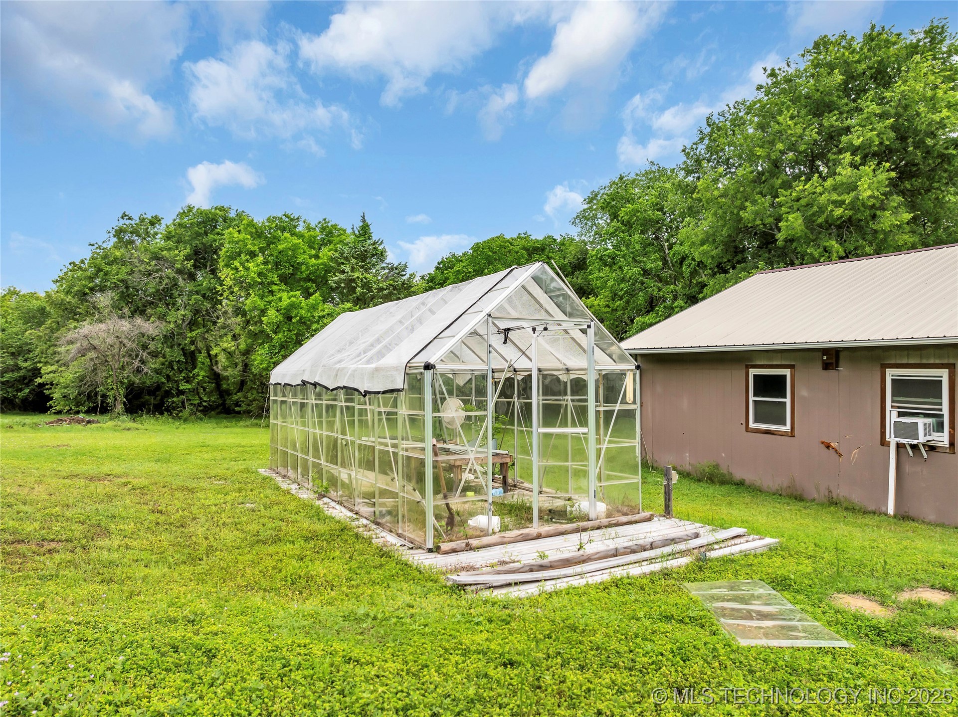 30 Peach Street Property Photo 45