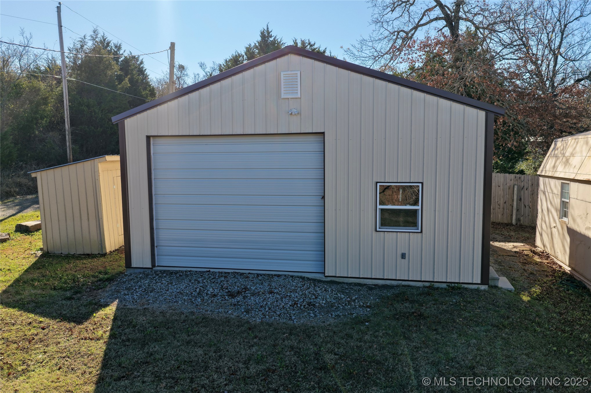 233 Betty Road Property Photo 17