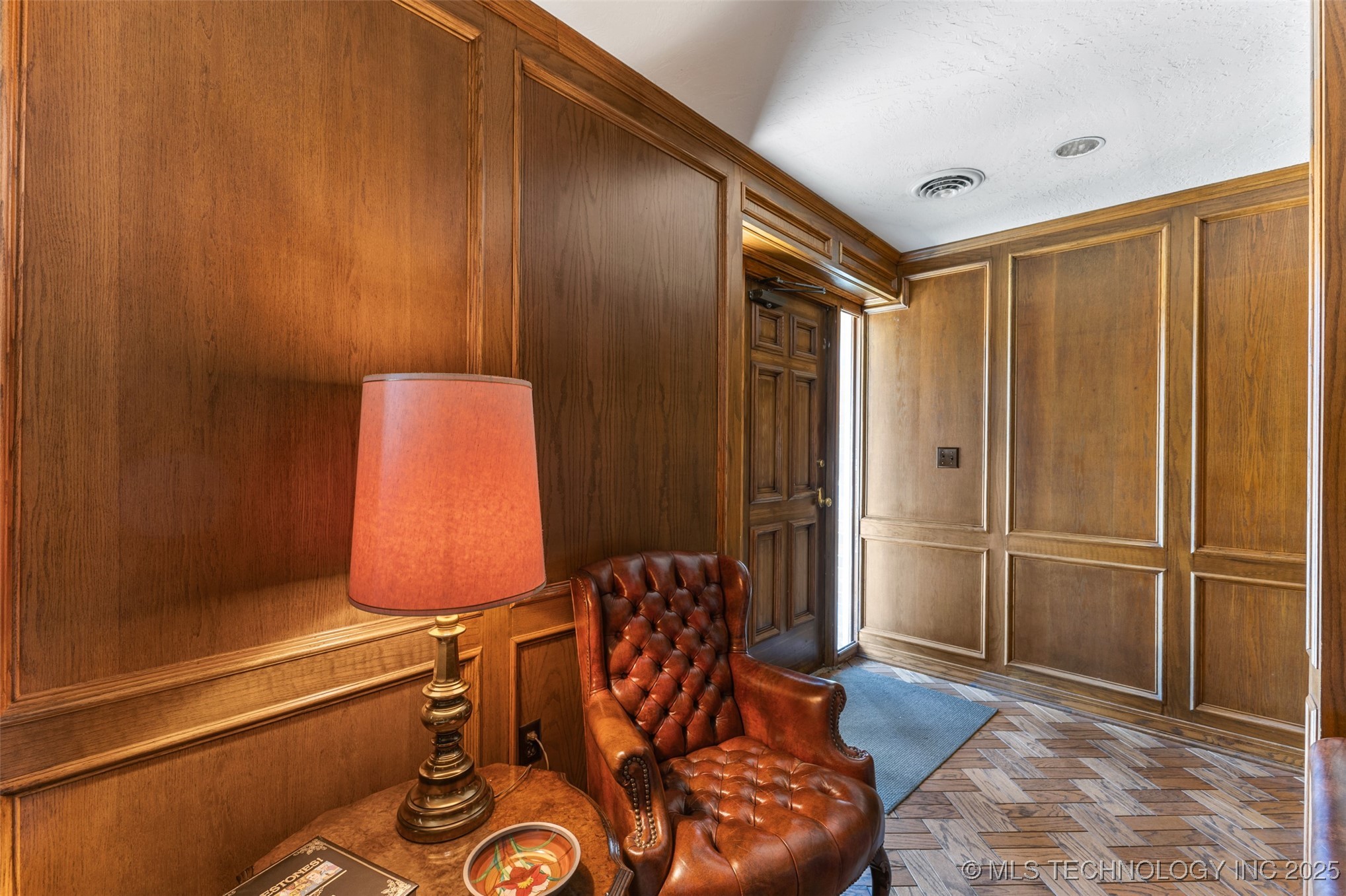 120 E 14th Property Photo 9