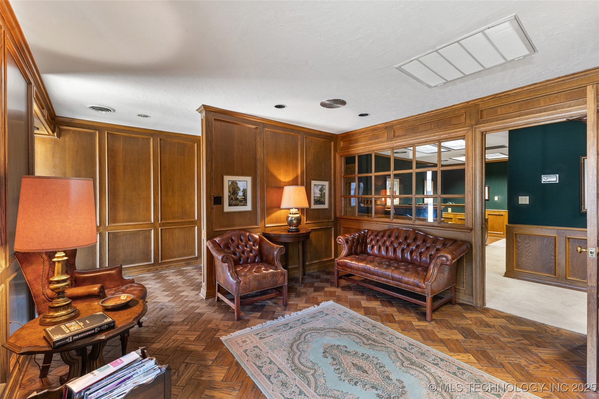 120 E 14th Property Photo 16