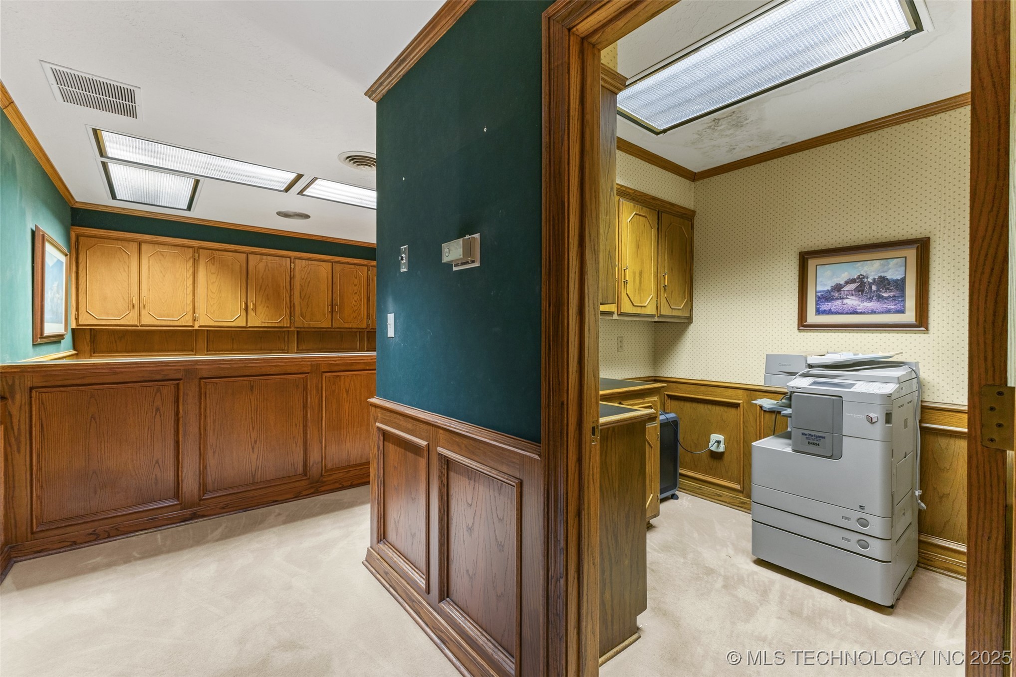 120 E 14th Property Photo 19