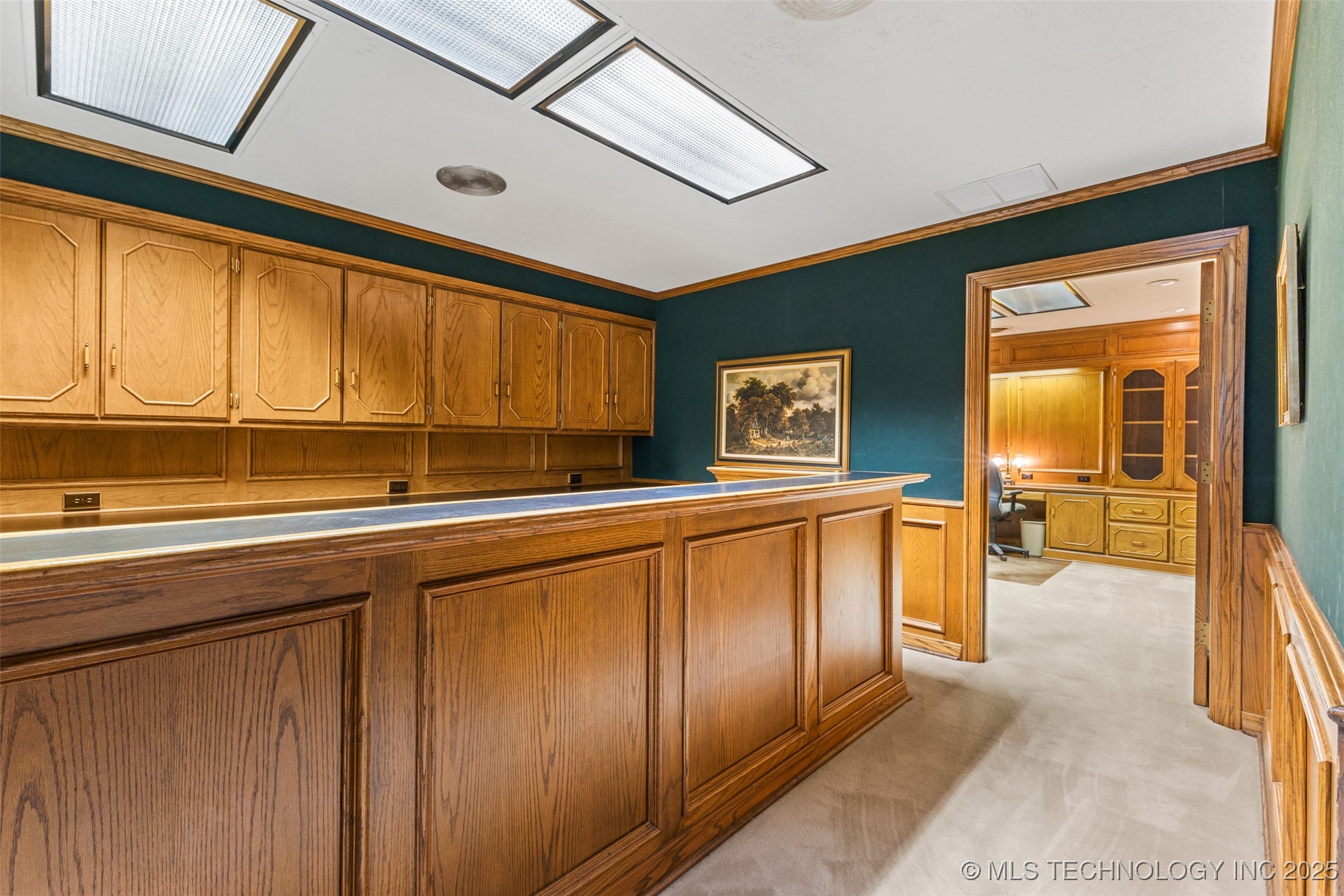 120 E 14th Property Photo 24