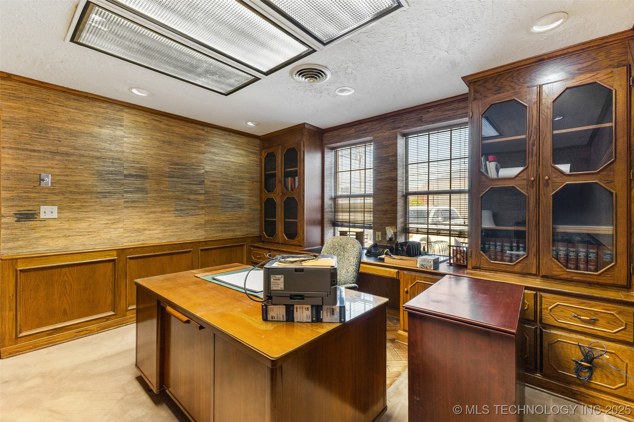 120 E 14th Property Photo 28