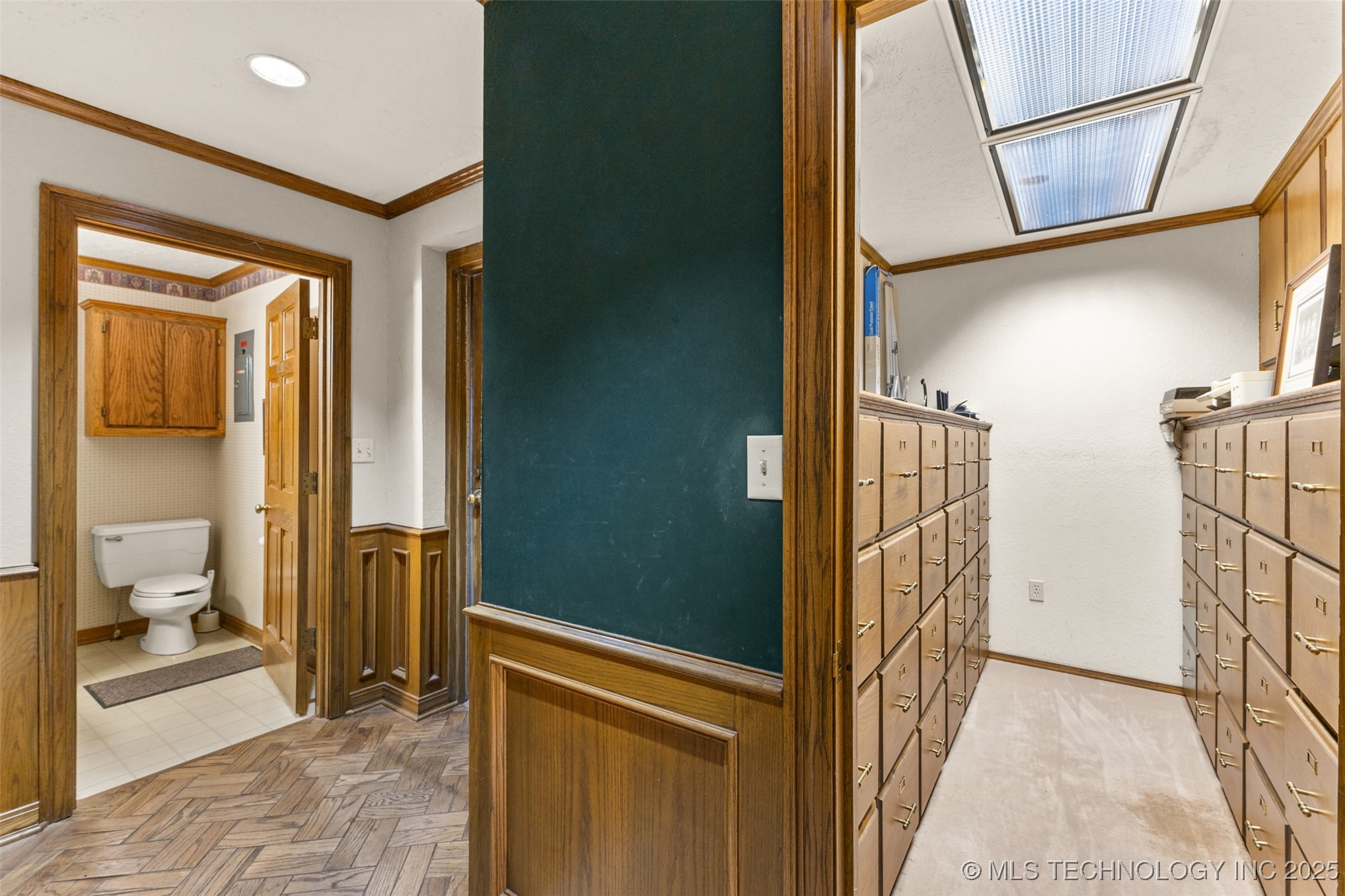 120 E 14th Property Photo 33