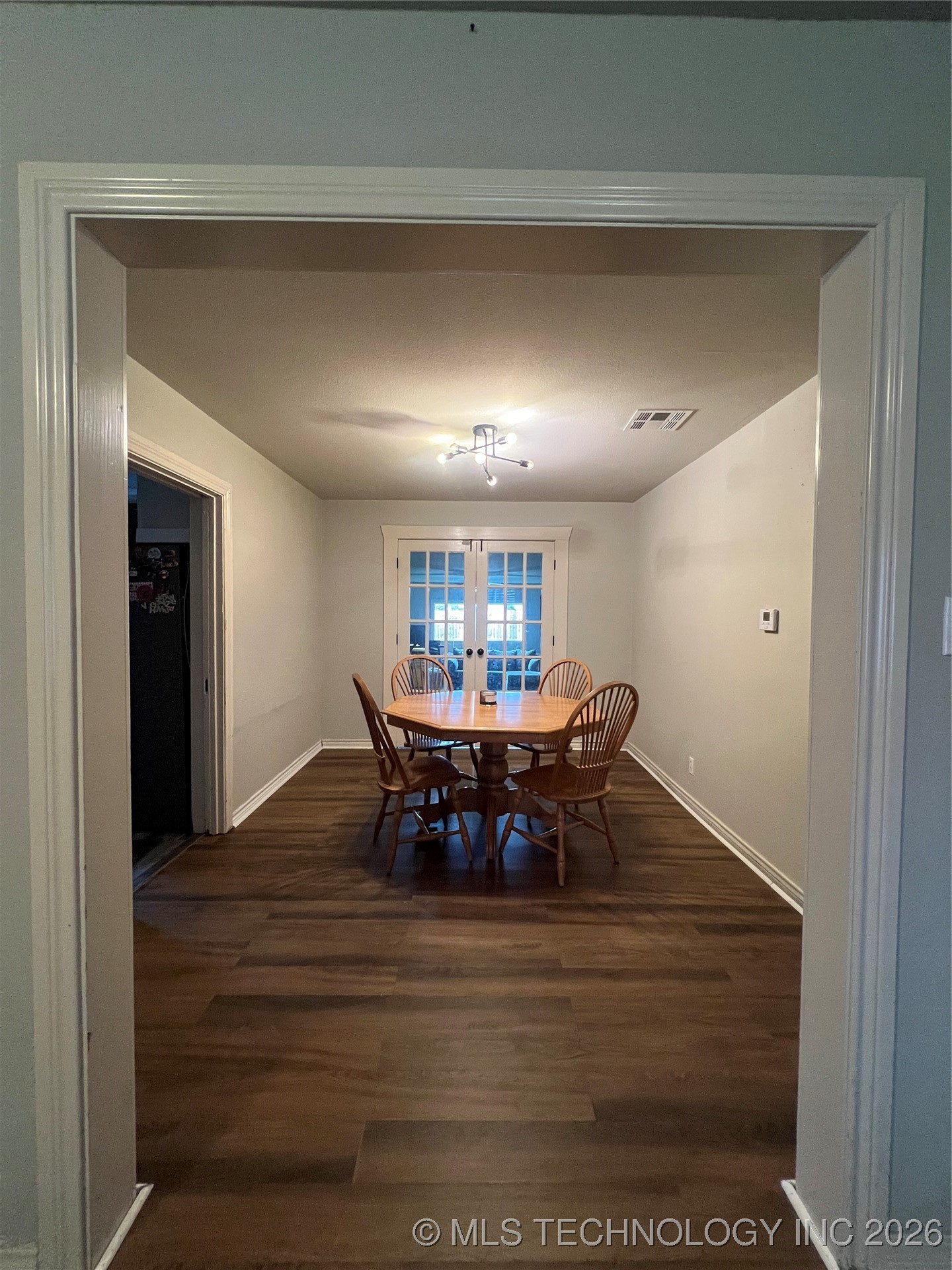 3024 Columbus Avenue Property Photo 4