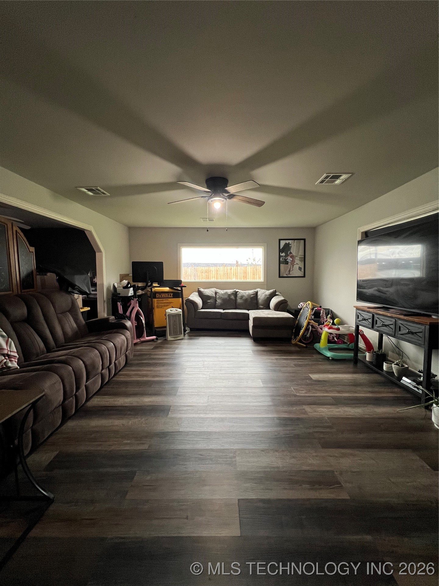 3024 Columbus Avenue Property Photo 7