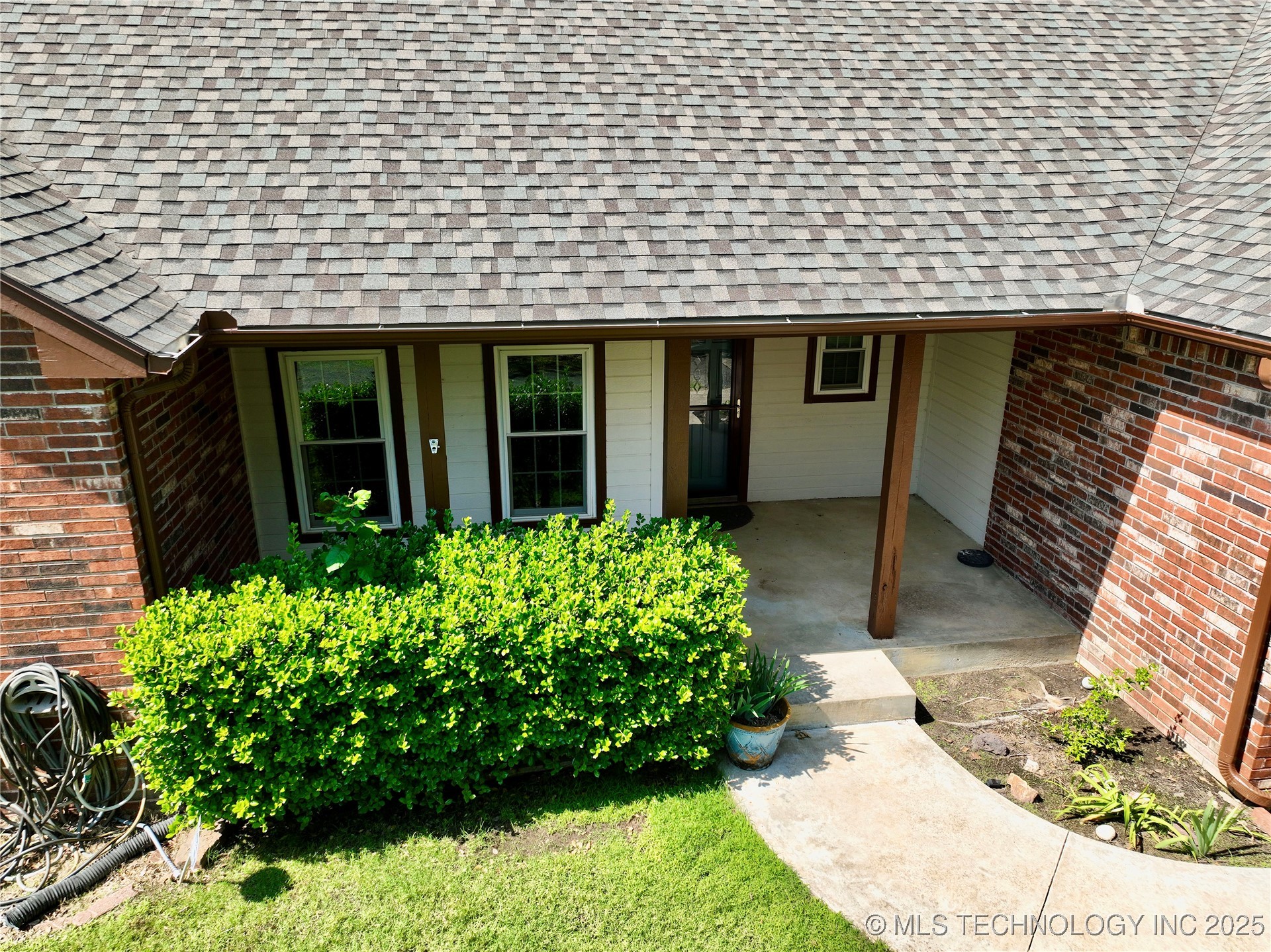 46 Acorn Street Property Photo 4