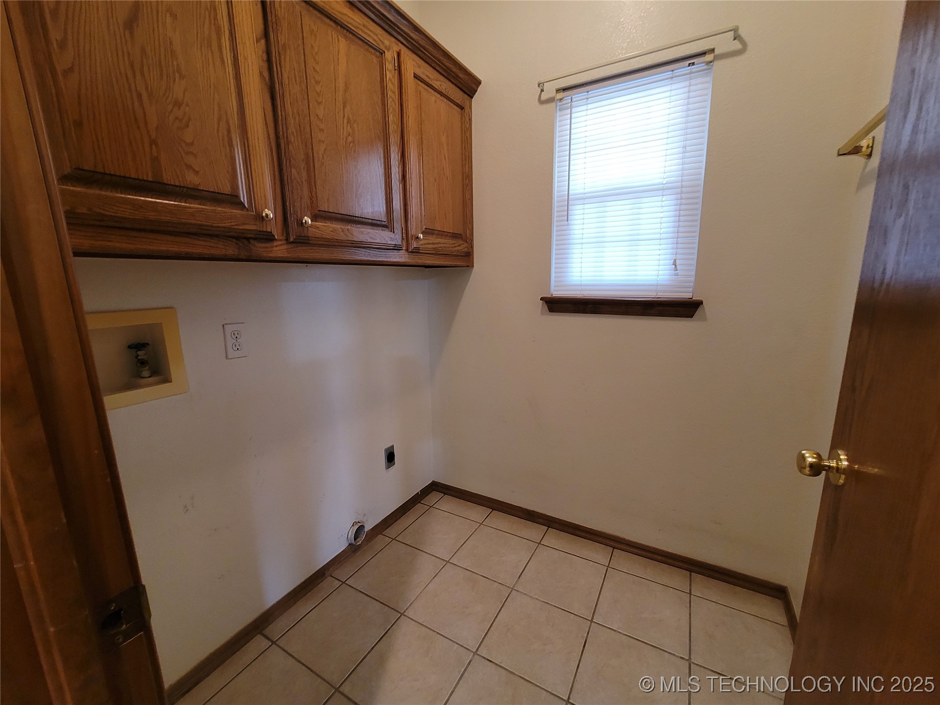 46 Acorn Street Property Photo 34