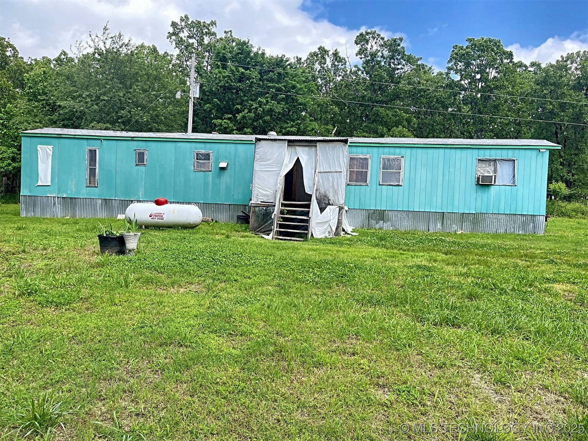 16246 E 647 Road Property Photo 2