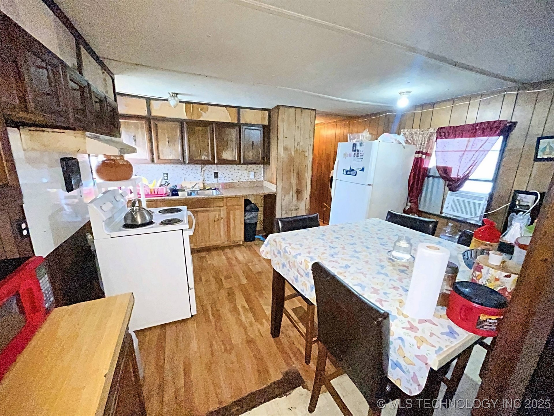 16246 E 647 Road Property Photo 7