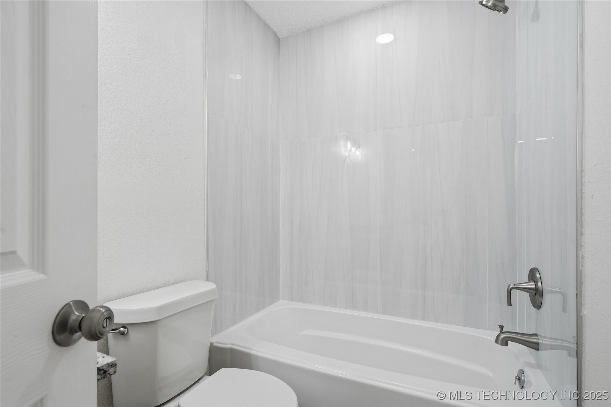 1605 S 125th East Avenue Property Photo 27