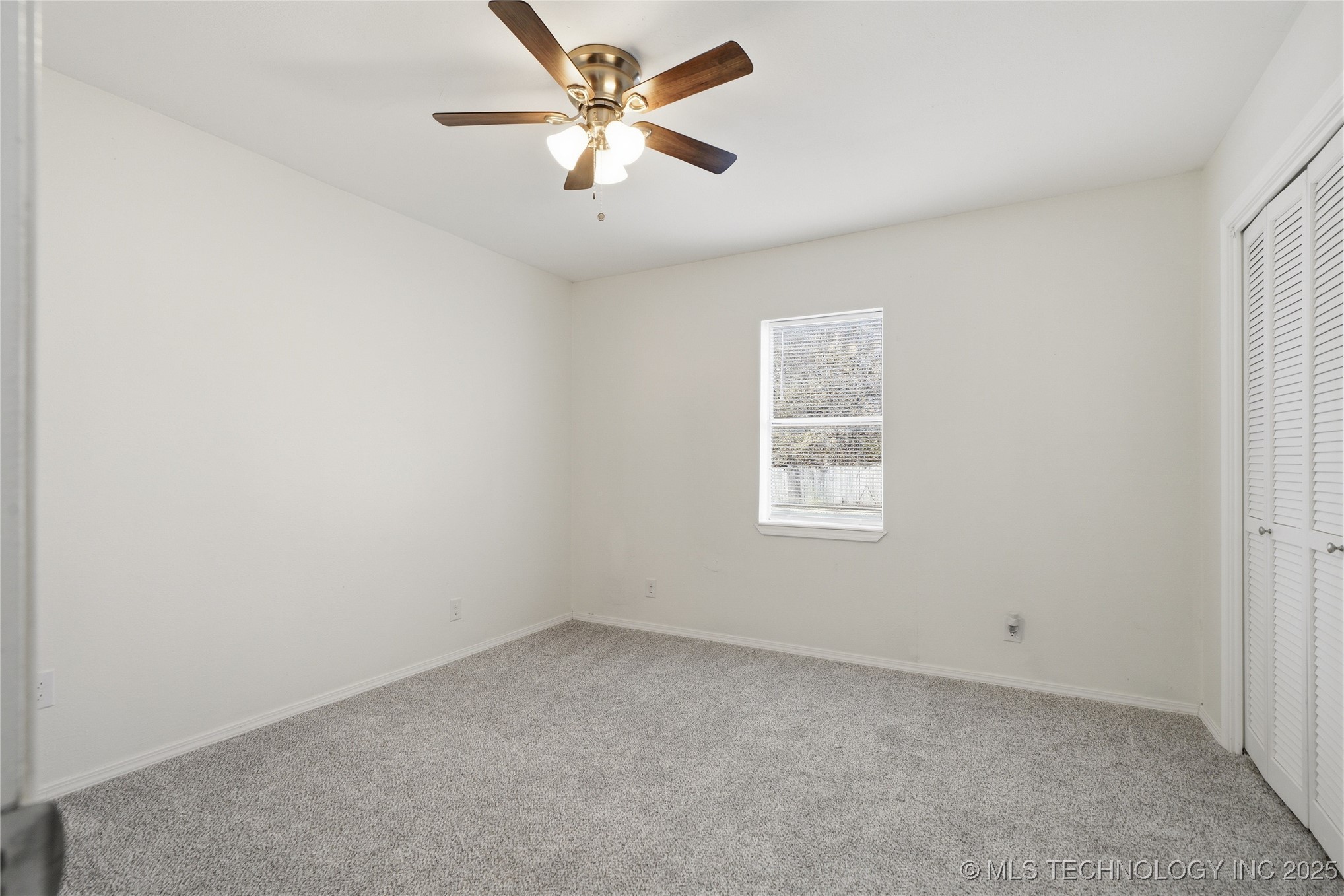 1605 S 125th East Avenue Property Photo 29