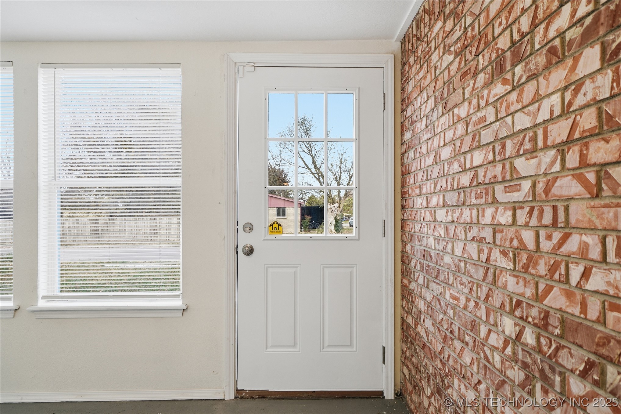 1605 S 125th East Avenue Property Photo 32