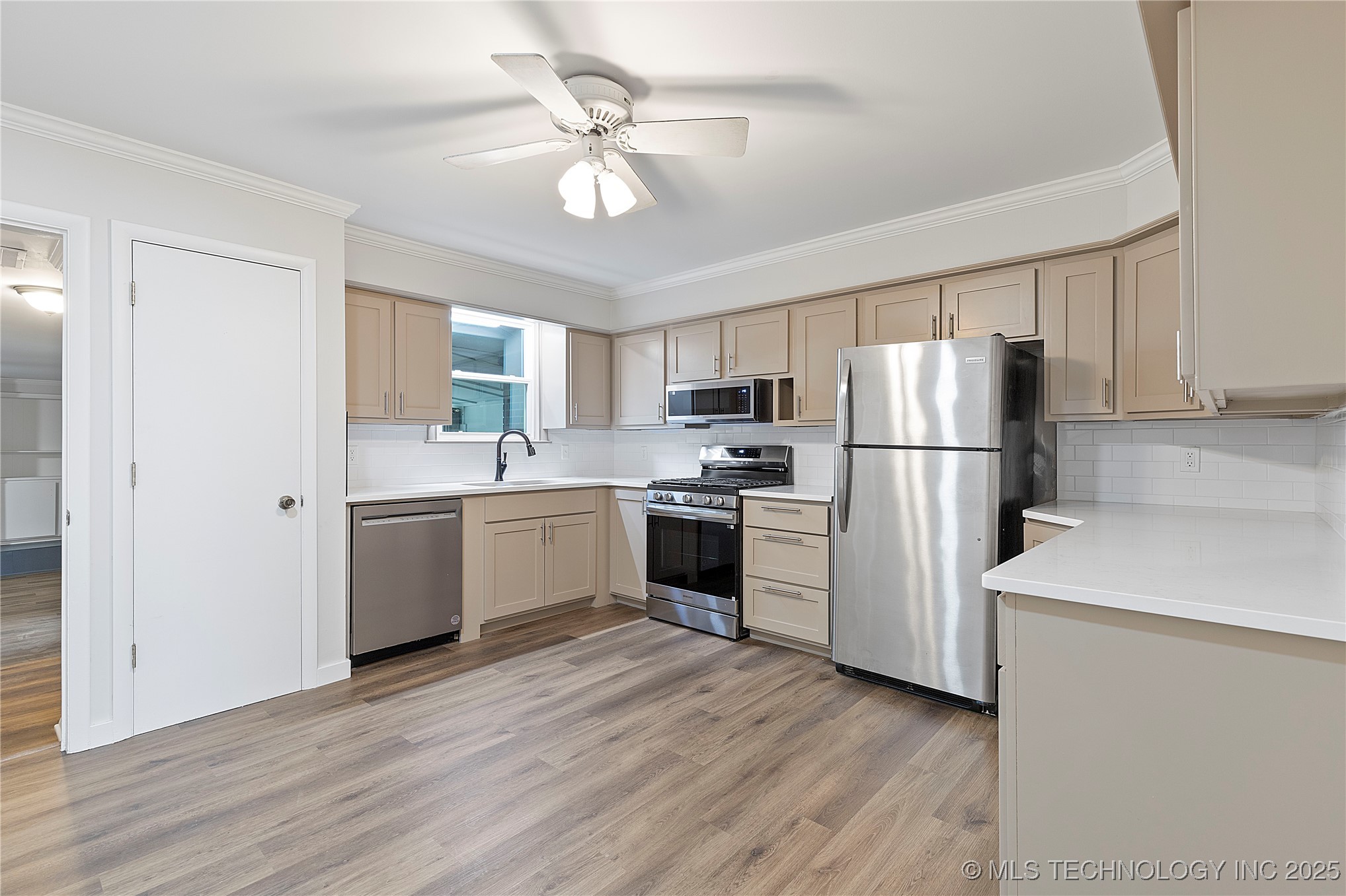 507 S Quebec Avenue Property Photo 6