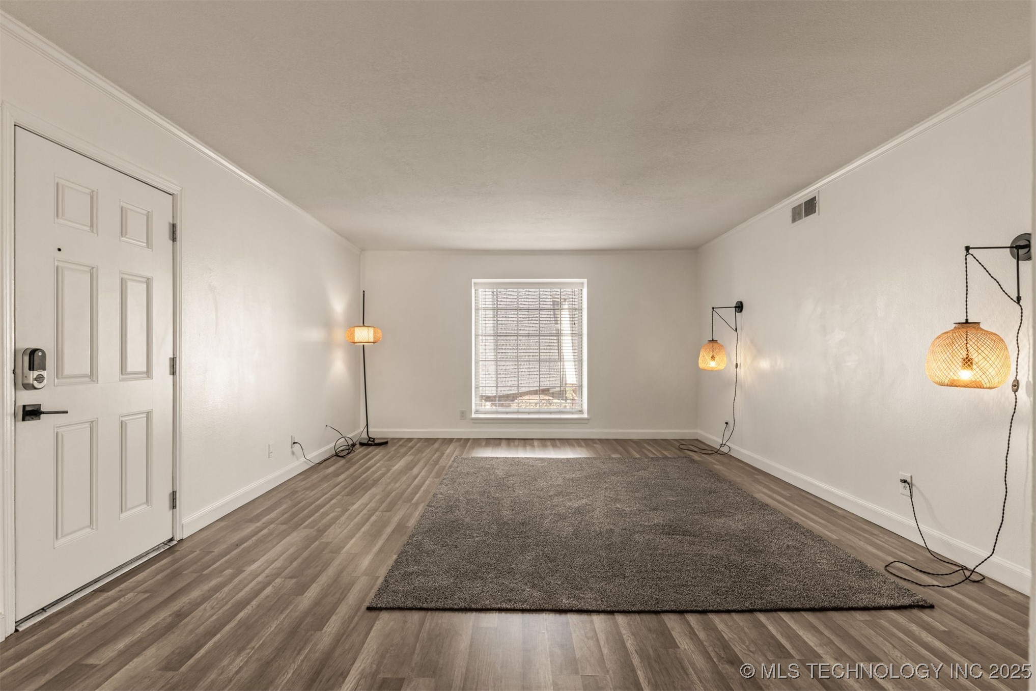 4428 E 68th Street 484 Property Photo 6