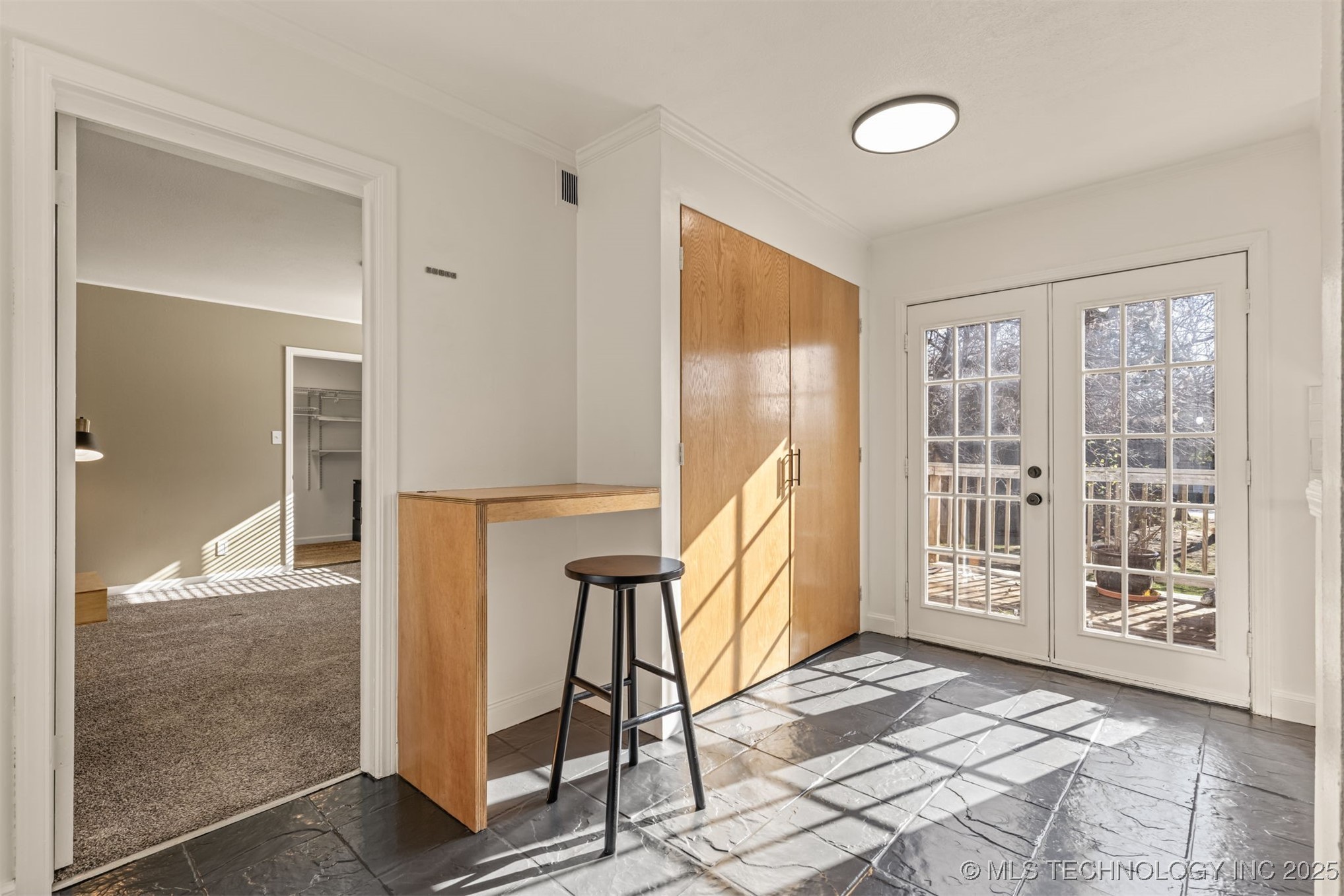 4428 E 68th Street 484 Property Photo 9