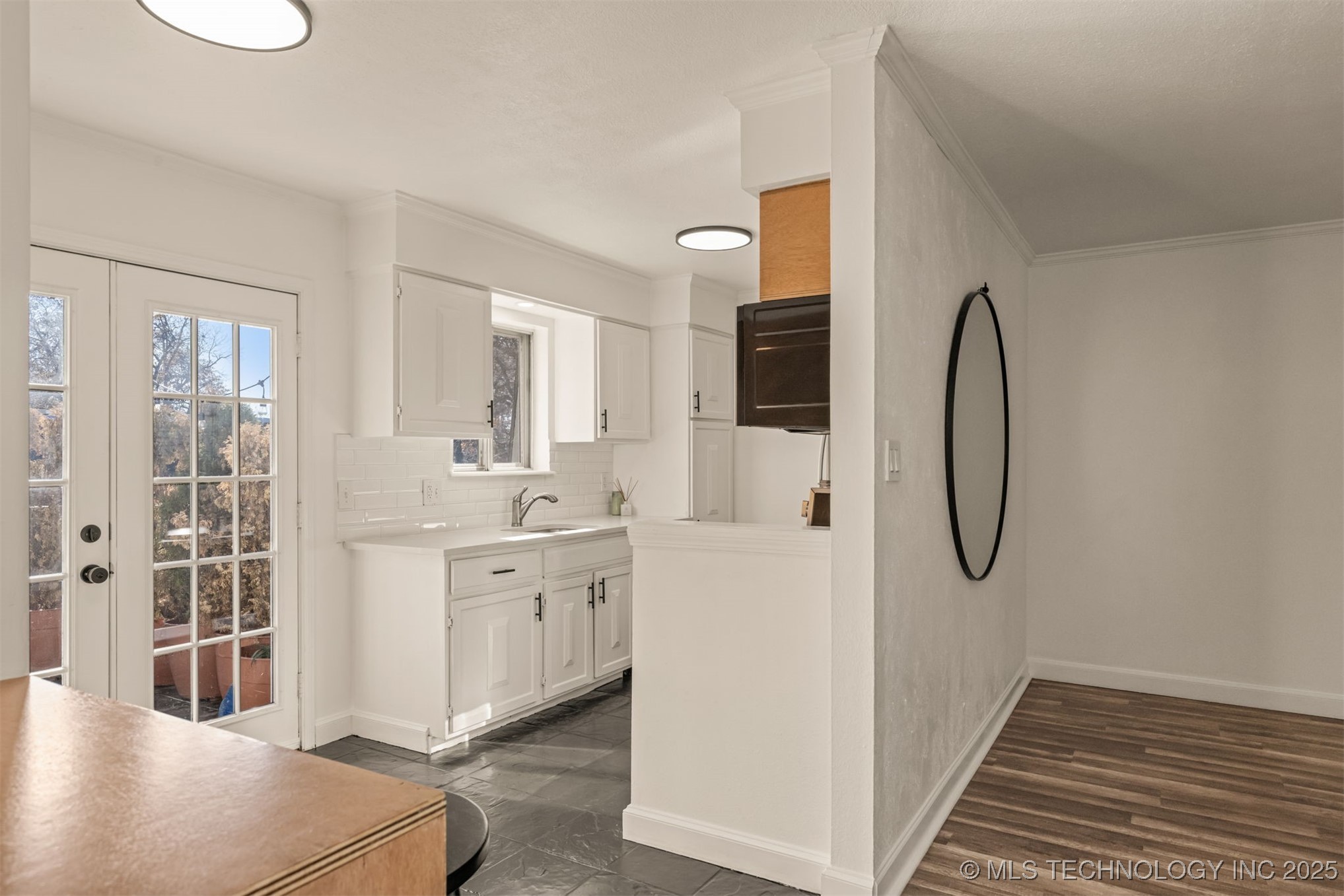 4428 E 68th Street 484 Property Photo 10