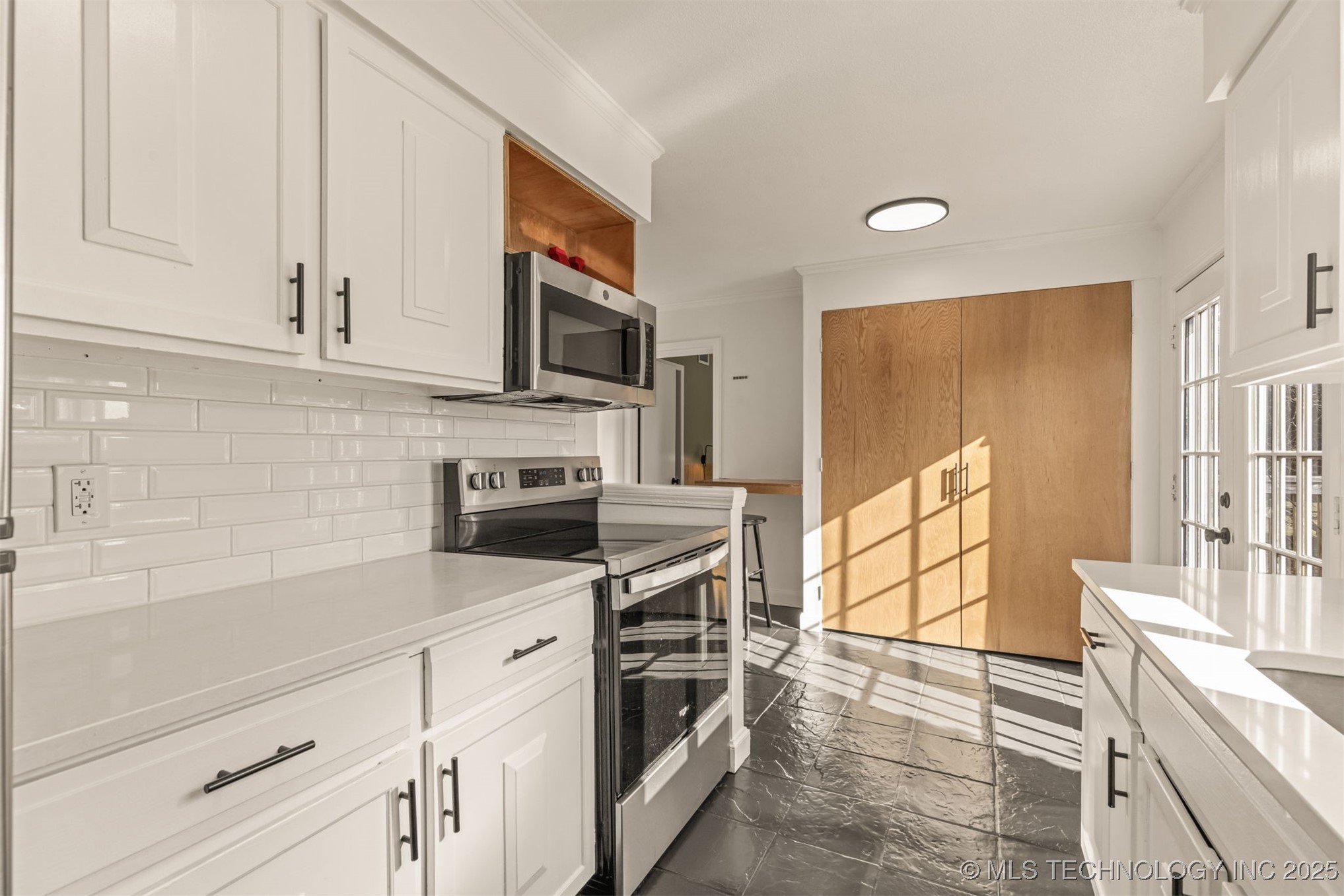 4428 E 68th Street 484 Property Photo 13