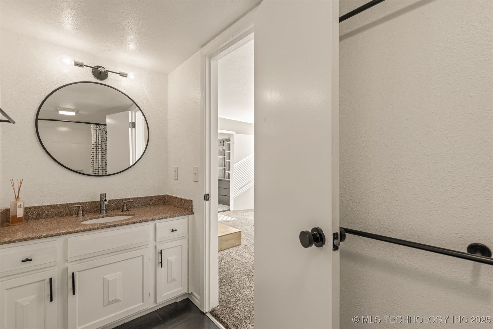 4428 E 68th Street 484 Property Photo 20