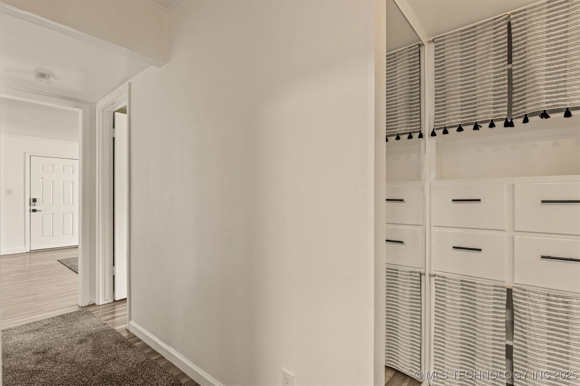 4428 E 68th Street 484 Property Photo 23