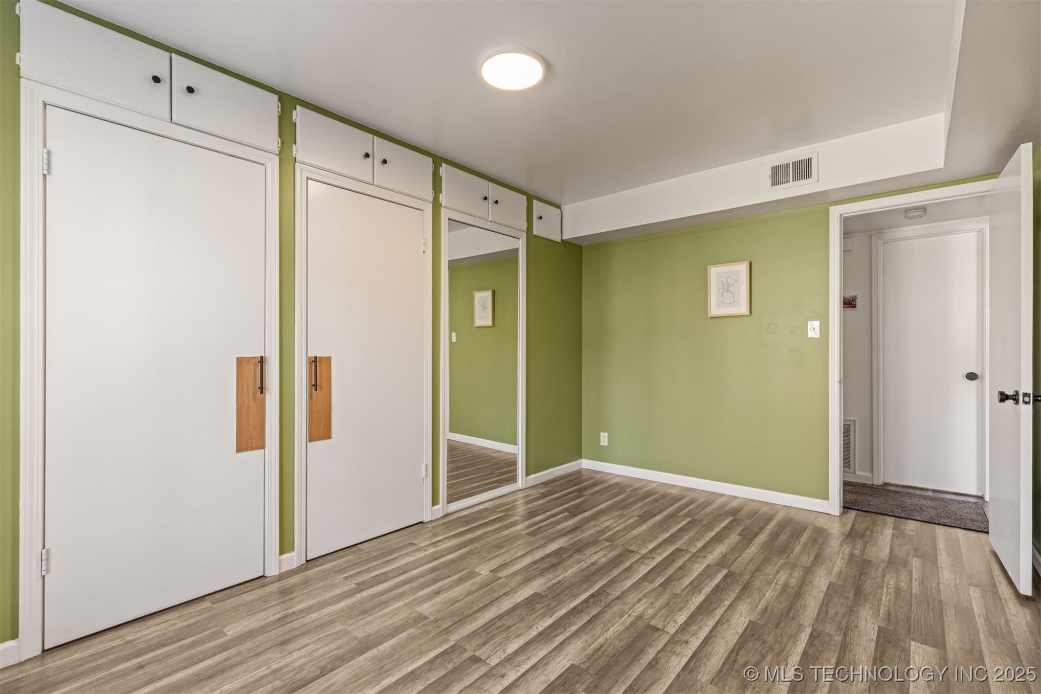 4428 E 68th Street 484 Property Photo 25