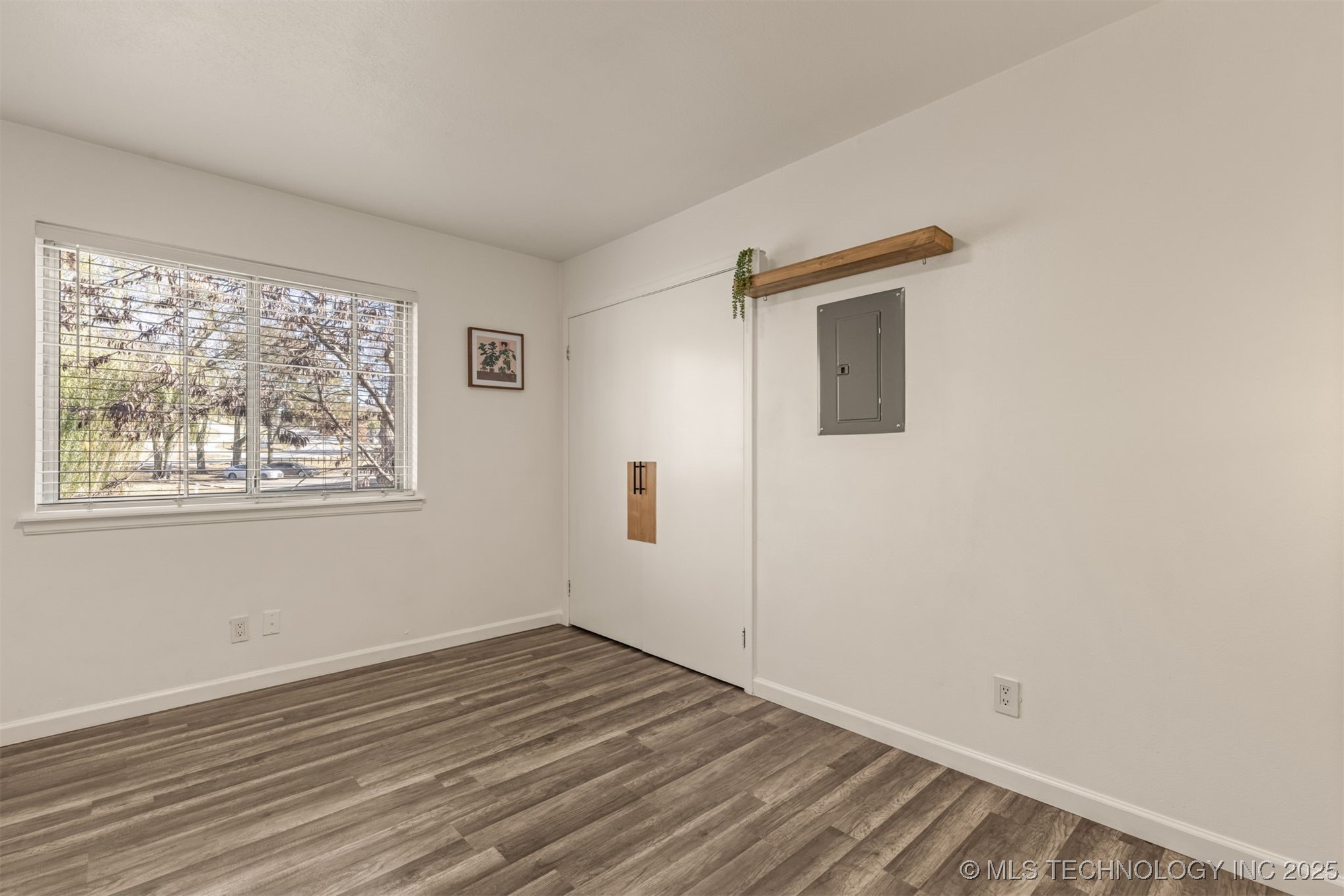 4428 E 68th Street 484 Property Photo 28