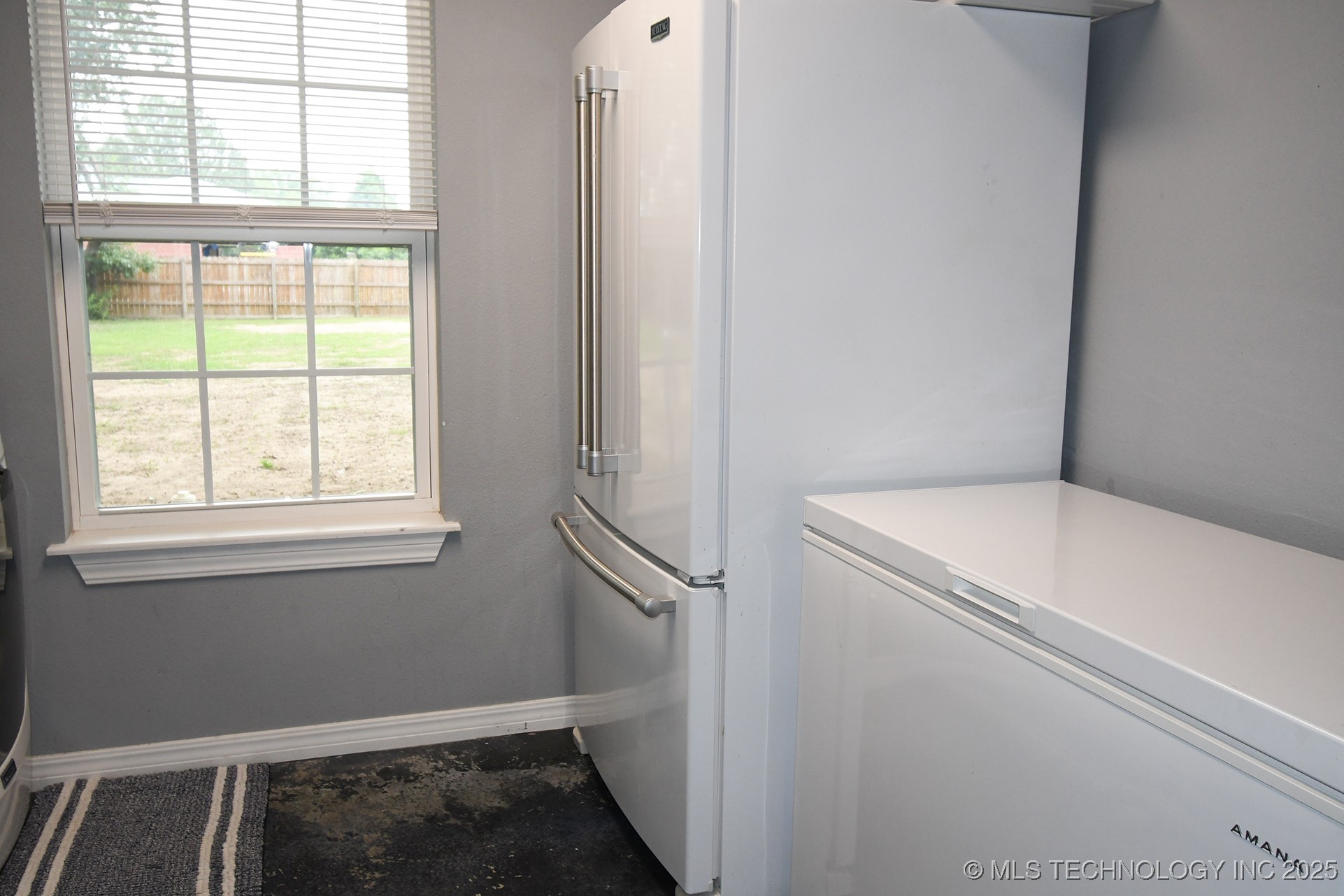 304 S Blackstone Street Property Photo 19