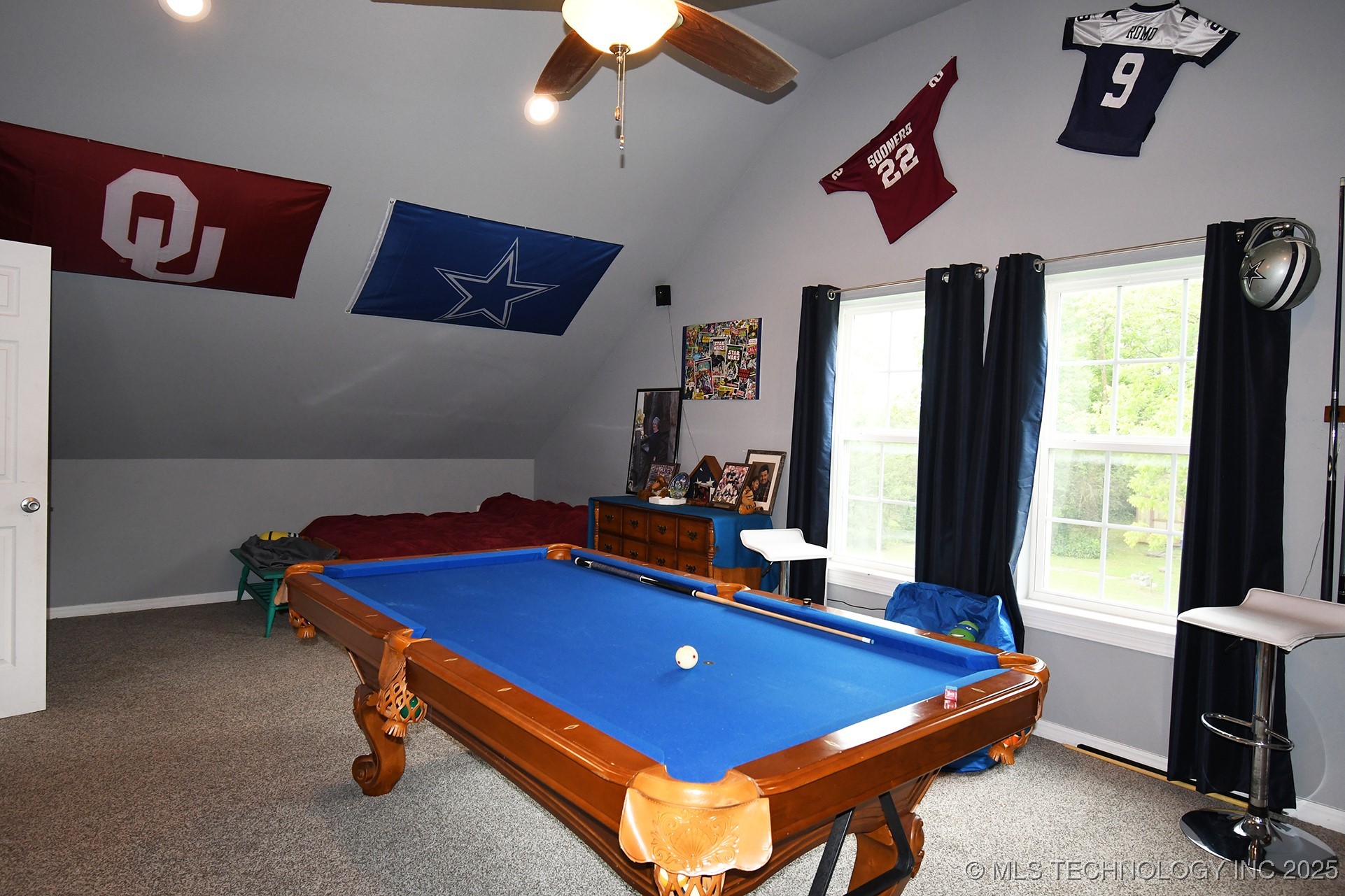 304 S Blackstone Street Property Photo 23