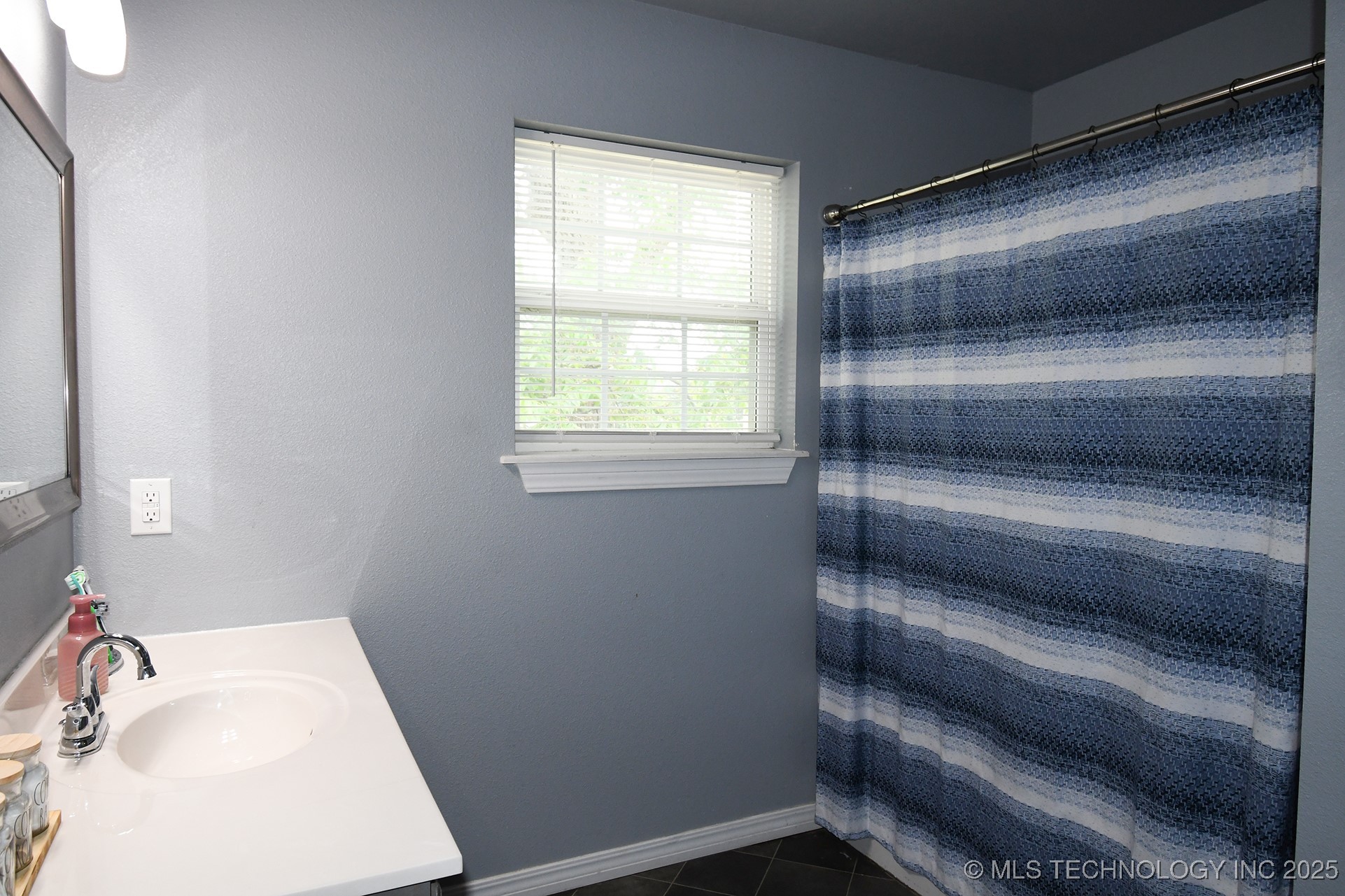 304 S Blackstone Street Property Photo 24