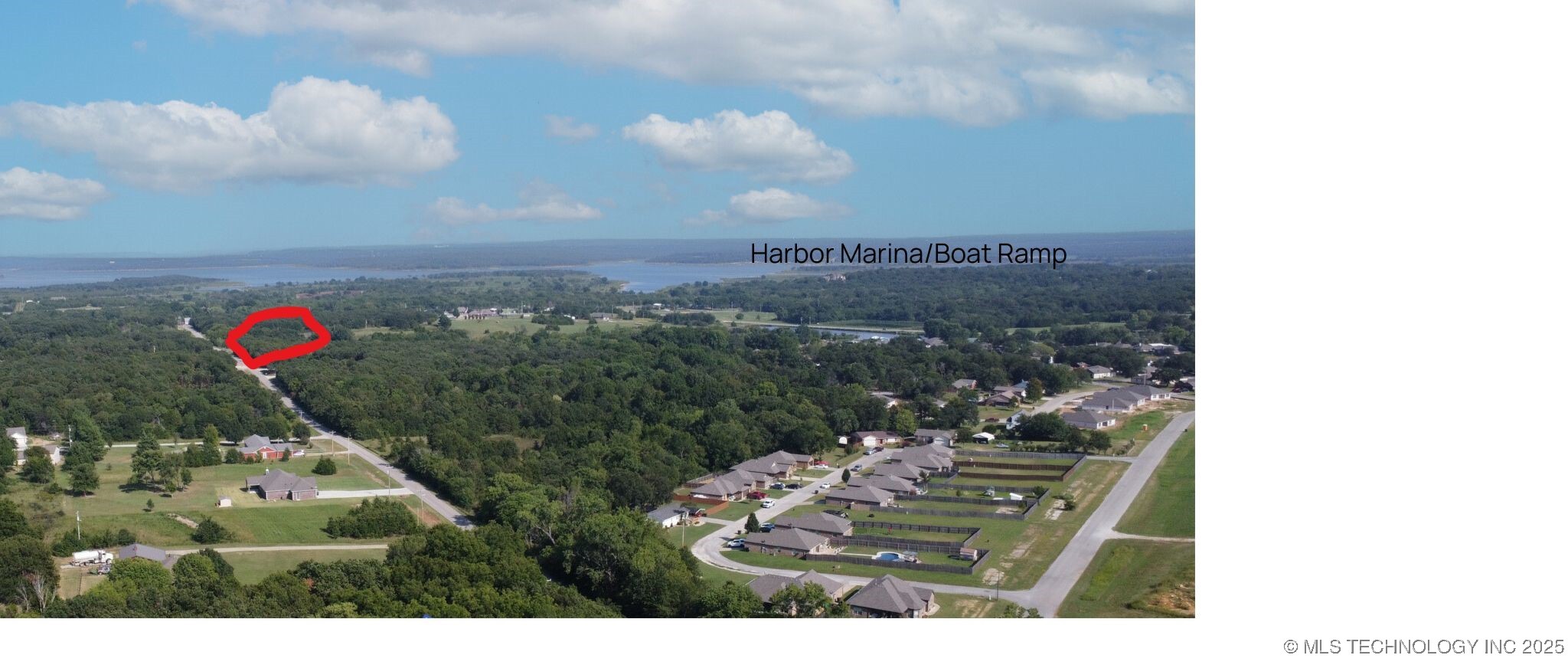 32552 Meadowood Drive Property Photo 3