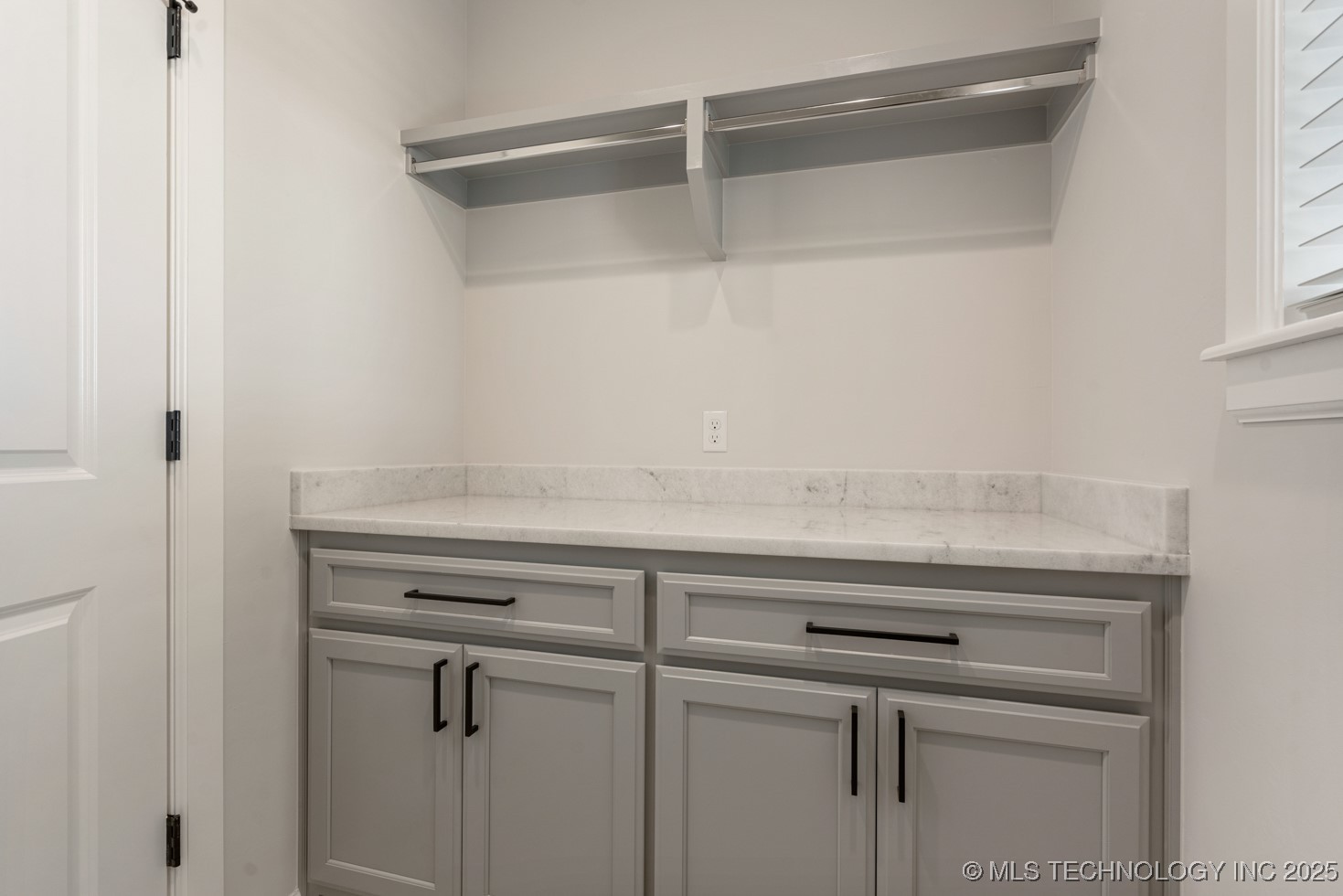 2601 W Twin Oaks Street Property Photo 31